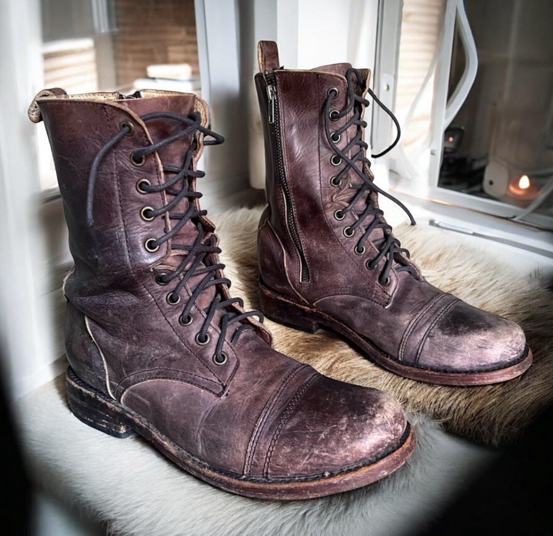 Freebird by Steven CHASE Boots Sz 9 Combat Distressed Lace Up Grunge Biker Moto
