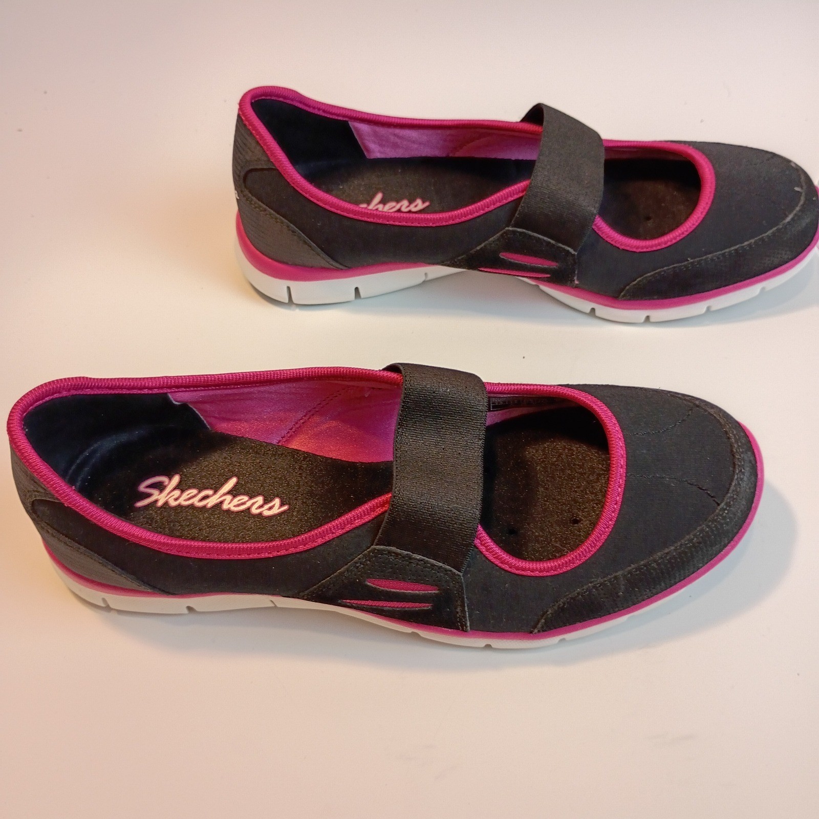 Skechers Womens Mary Jane Sneakers Black Pink Slip On Walking Shoes 7.5