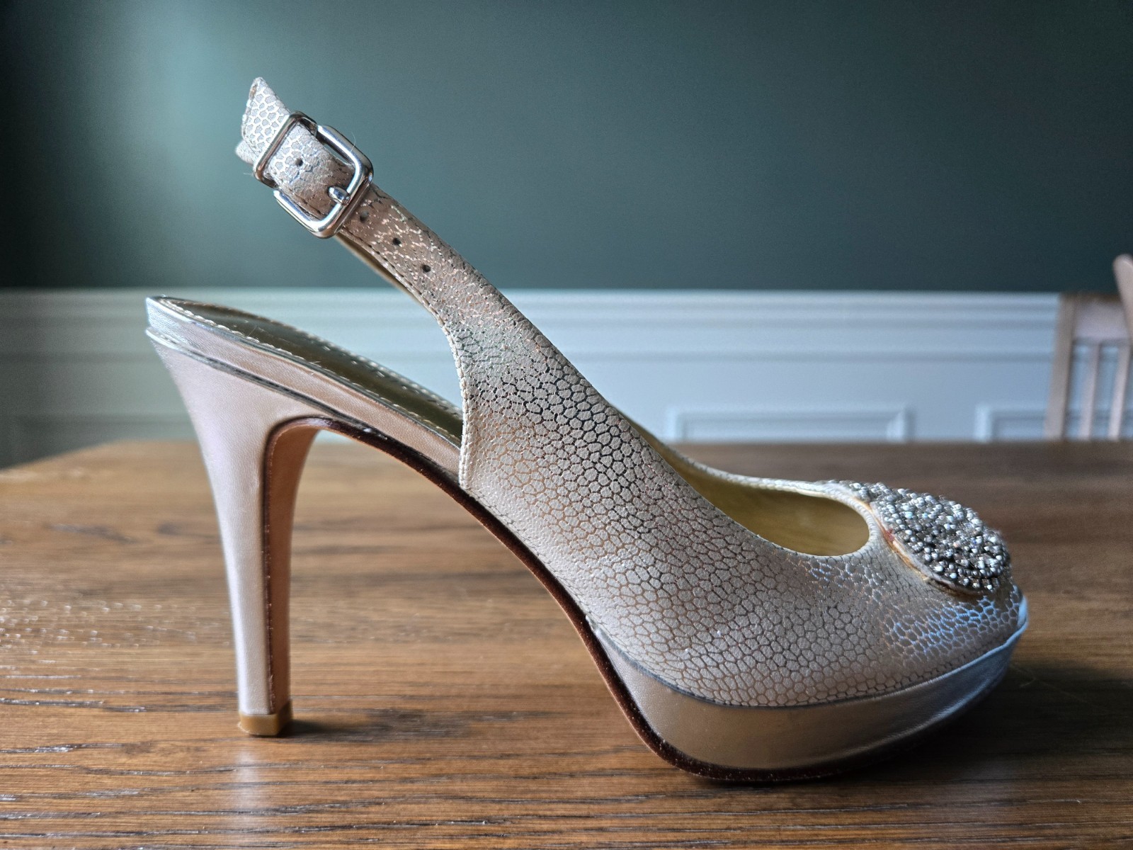 Antonio Melani Silver Sierra Sling Back Jeweled 4″ Heels – 7M