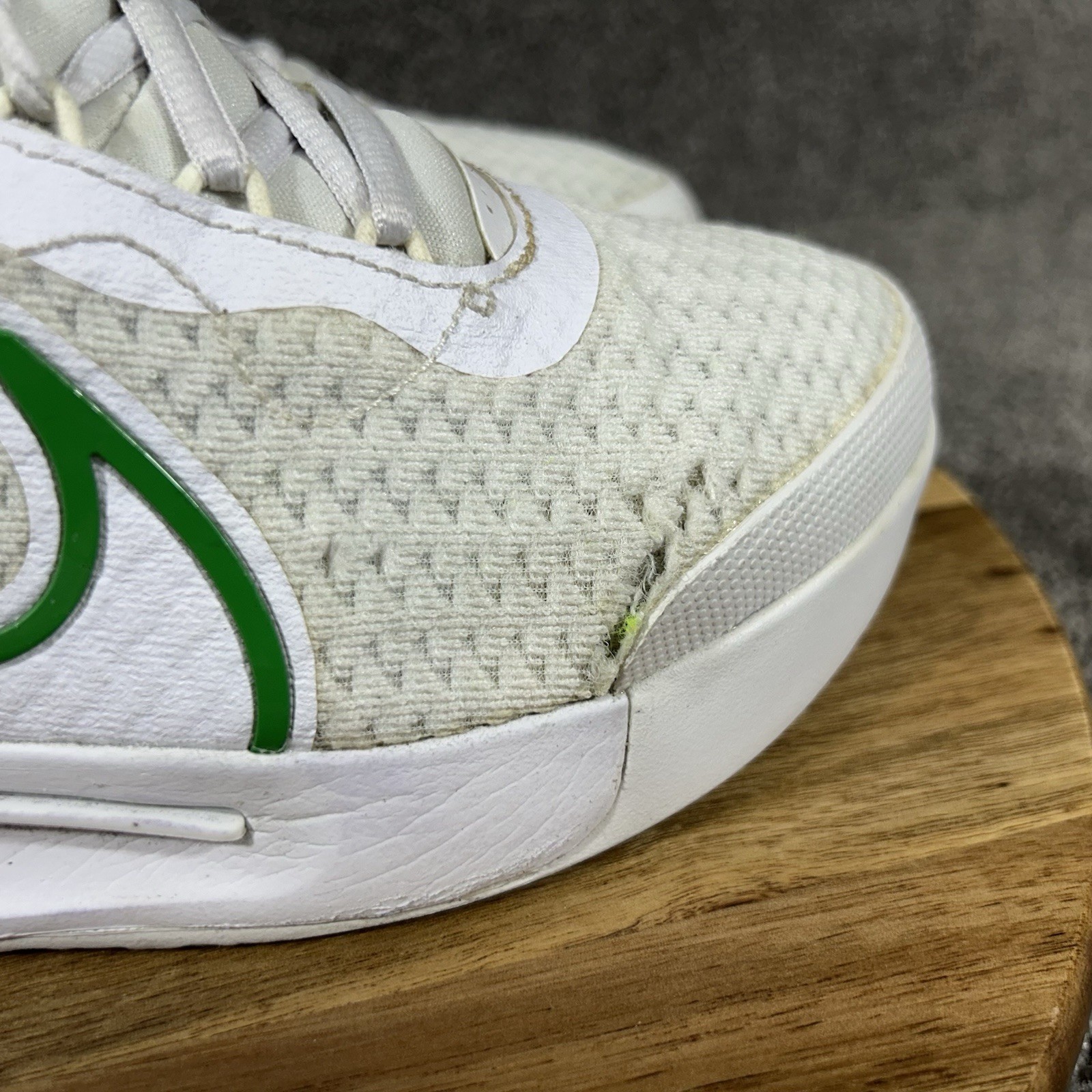 Nike Court Air Zoom Pro 8mm DV3285-103 Women’s Size 7.5 White Green Shoes Used
