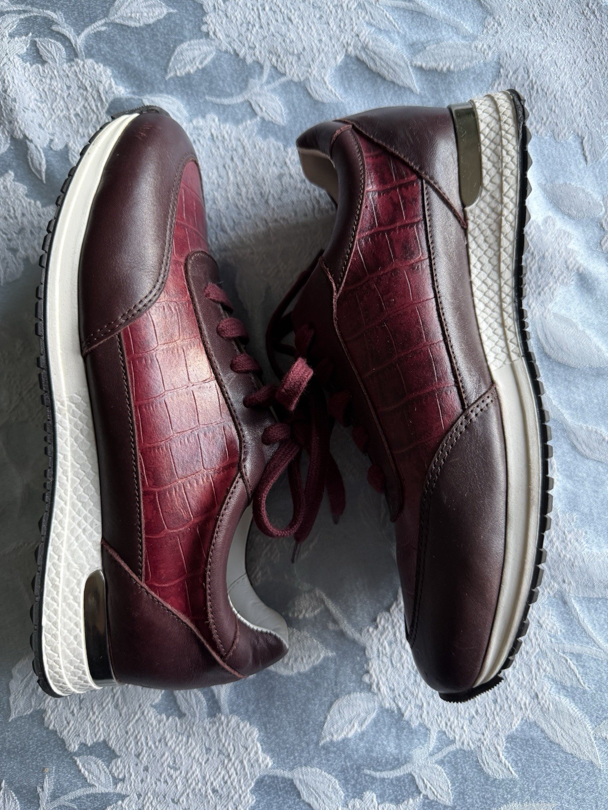 Navyboot Switzerland Womens Dressy Sneakers US 7.5 EU 38 Burgundy Wine