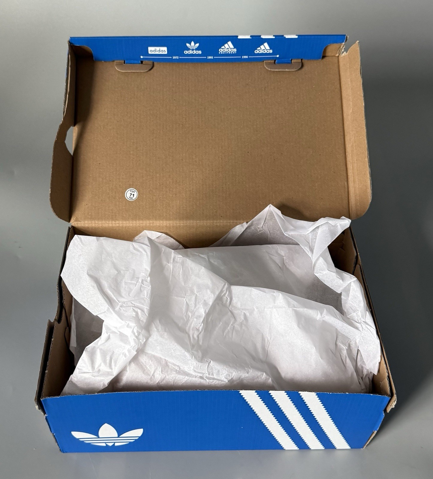 Adidas Handball Spezial J Sneakers Beige/White/Black/Gum Women 5.5 — New w/ Box