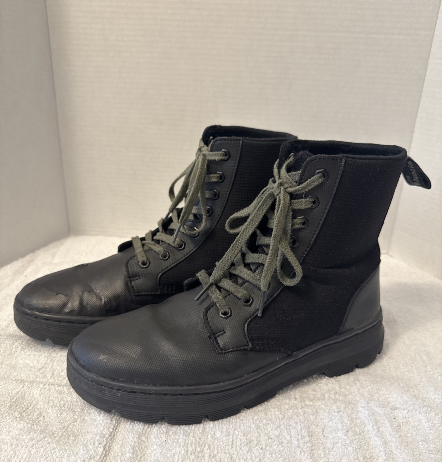Dr. Martens Combs II 8 Eye Utility Lightweight Black Combat Boots Size M 9/W 10