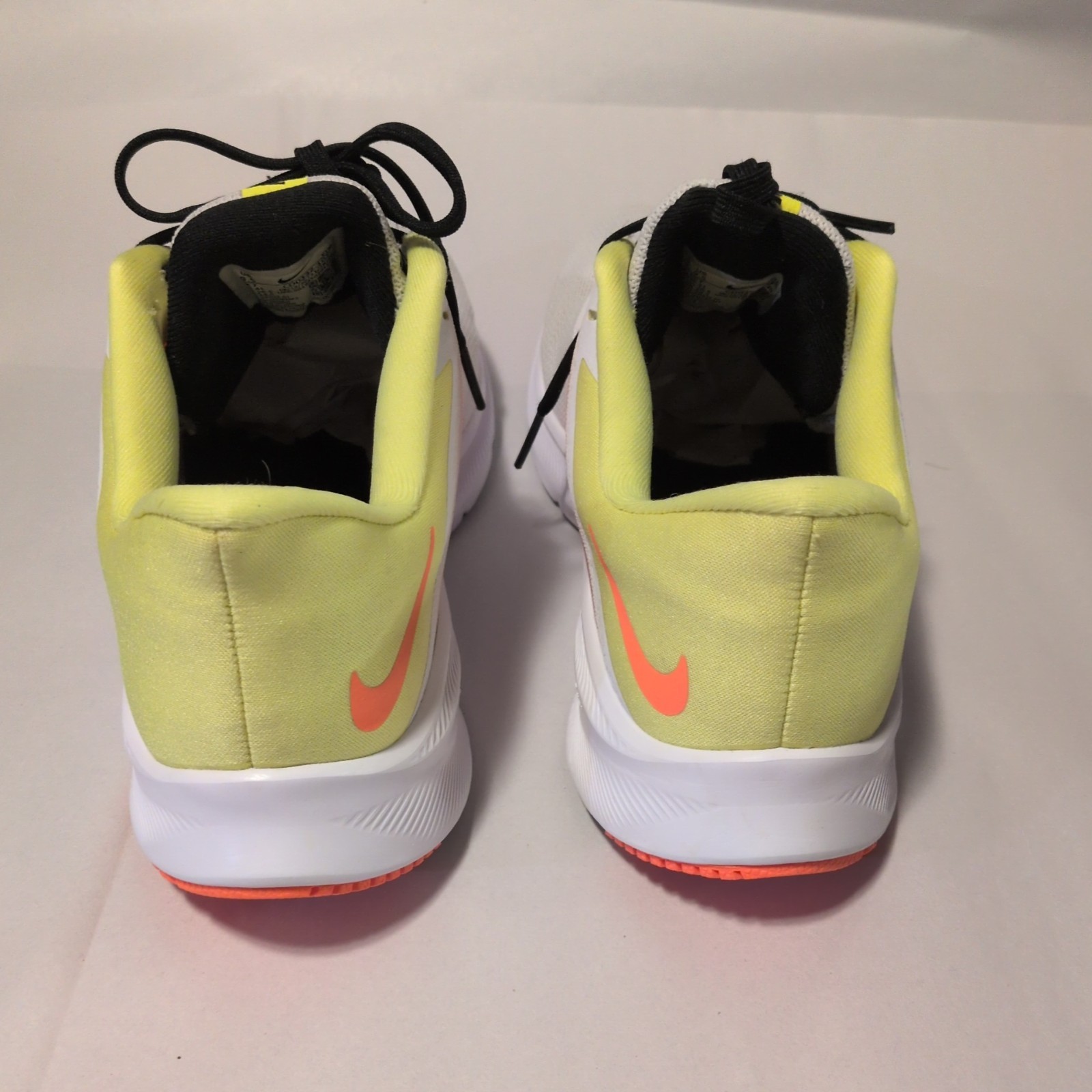 Nike Quest CD0232-107 Yellow Orange White Womens Size 9.5 Running Sneakers Shoes