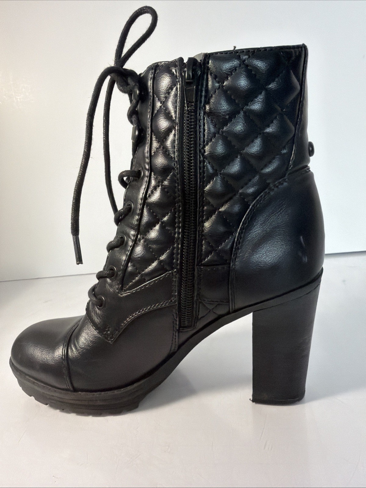 G By GUESS Black Quilted Booties Boots Heels Biker Grunge Gothic Moto Buckle 6.5