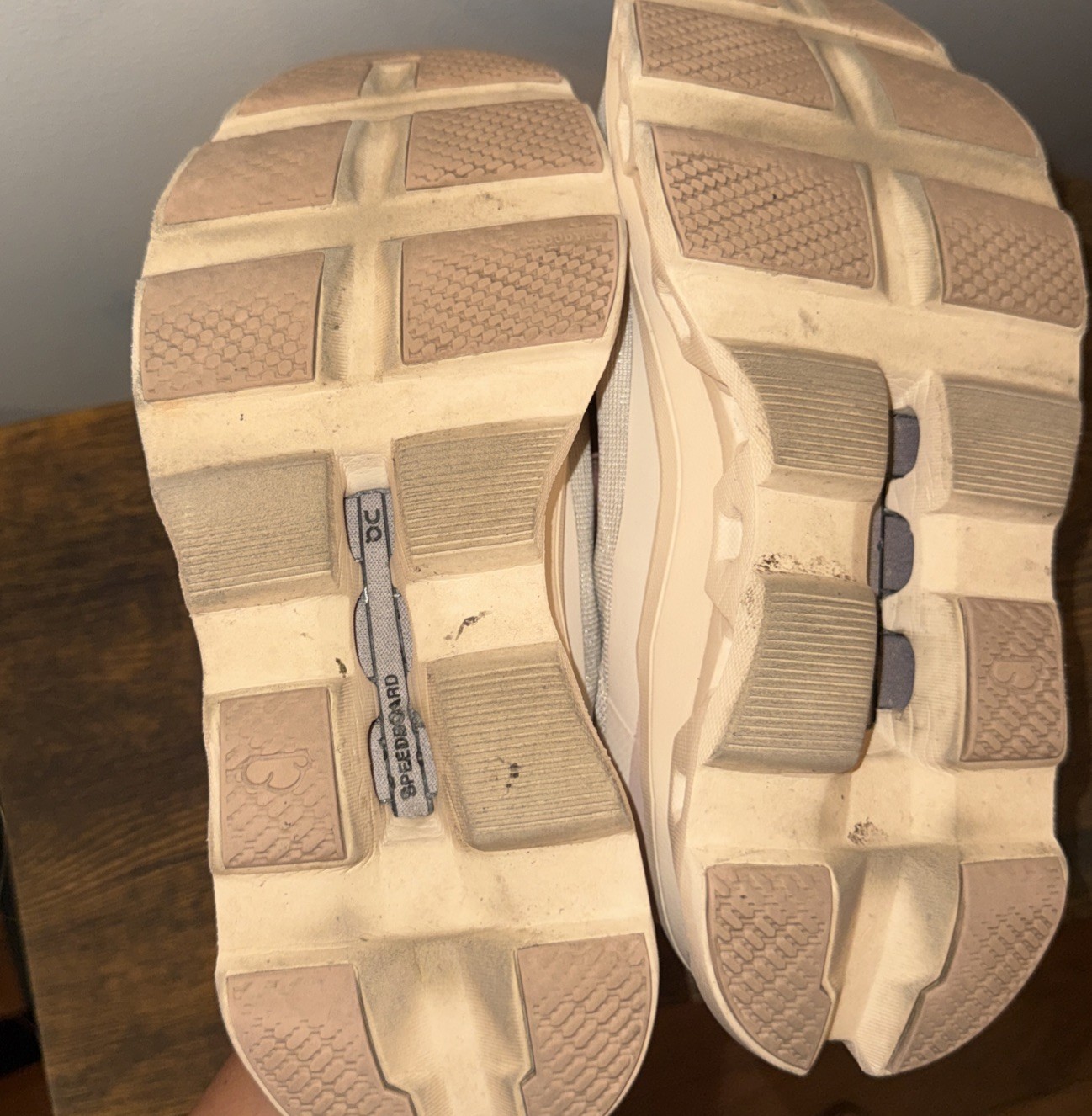 On Women’s CloudmonsterMoon/Fawn 8 MASIN: BOC5S5KX14