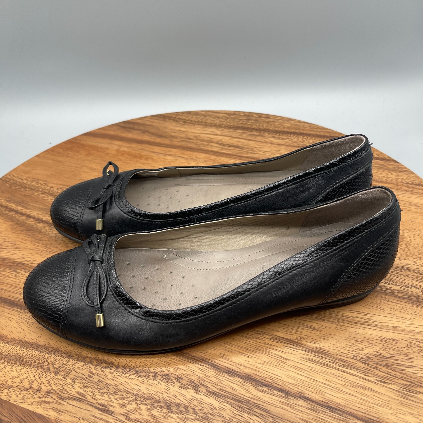 Ecco Touch Ballerina Flats Womens Size 7 / 38 Black Bow Comfort Loafers Shoes