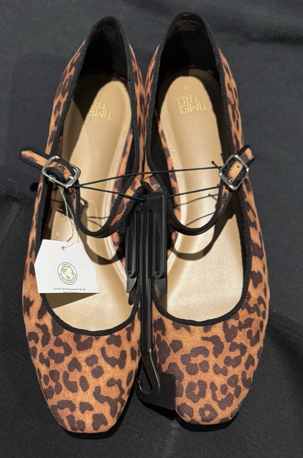 New Time and Tru Women’s Mary Jane Leopard Print Faux Leather Flats Size 10