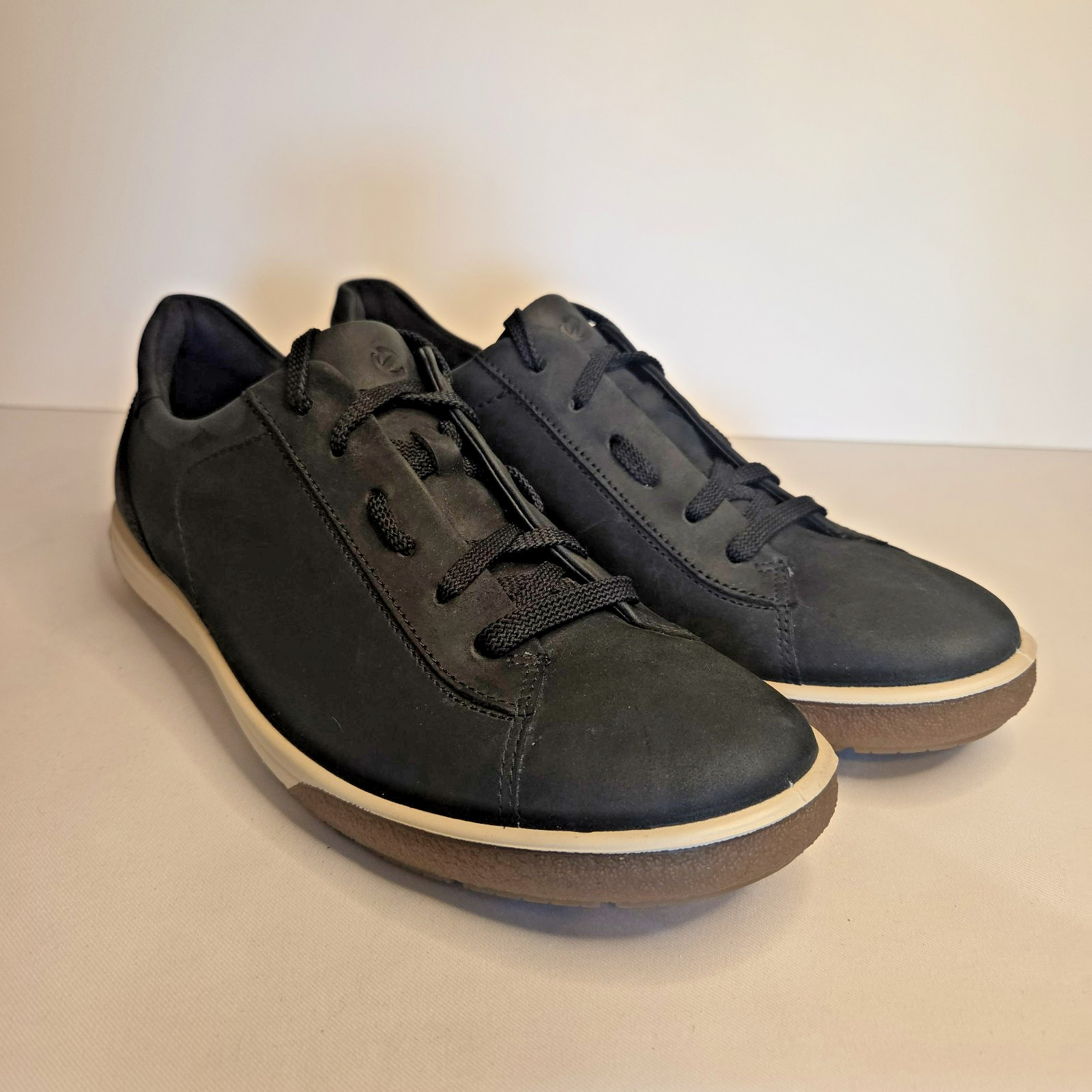 Ecco Women’s Chase II Hydromax Sneaker 42 EU 11-11.5 US Black Nubuck Leather