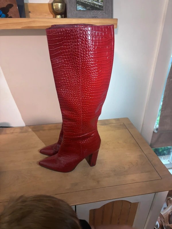 Sam Edelman Red Croc Embossed Knee High Block Heel Boots Women’s Size 8