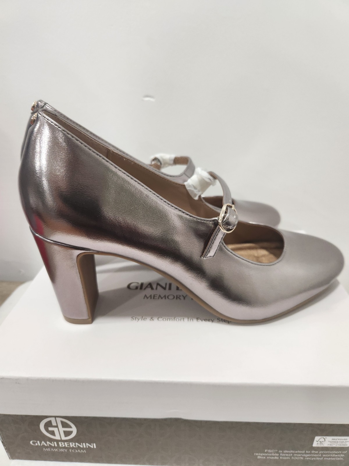 Giani Bernini Women’s Valeriee Memory Foam Mary Jane Pumps SIZE 9M, 10M, 11M