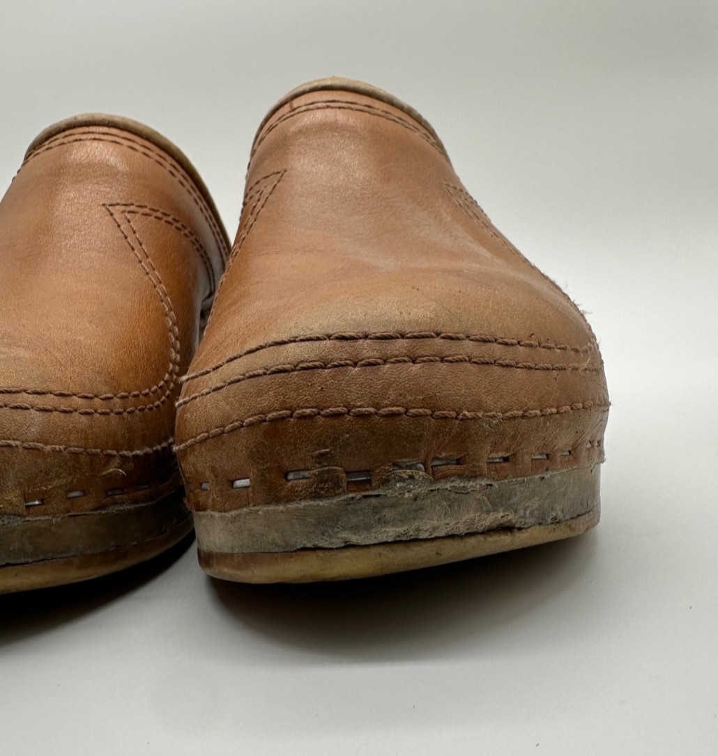 TROLLS Swedish women’s wood sole clogs size 38 – US 7 1/2