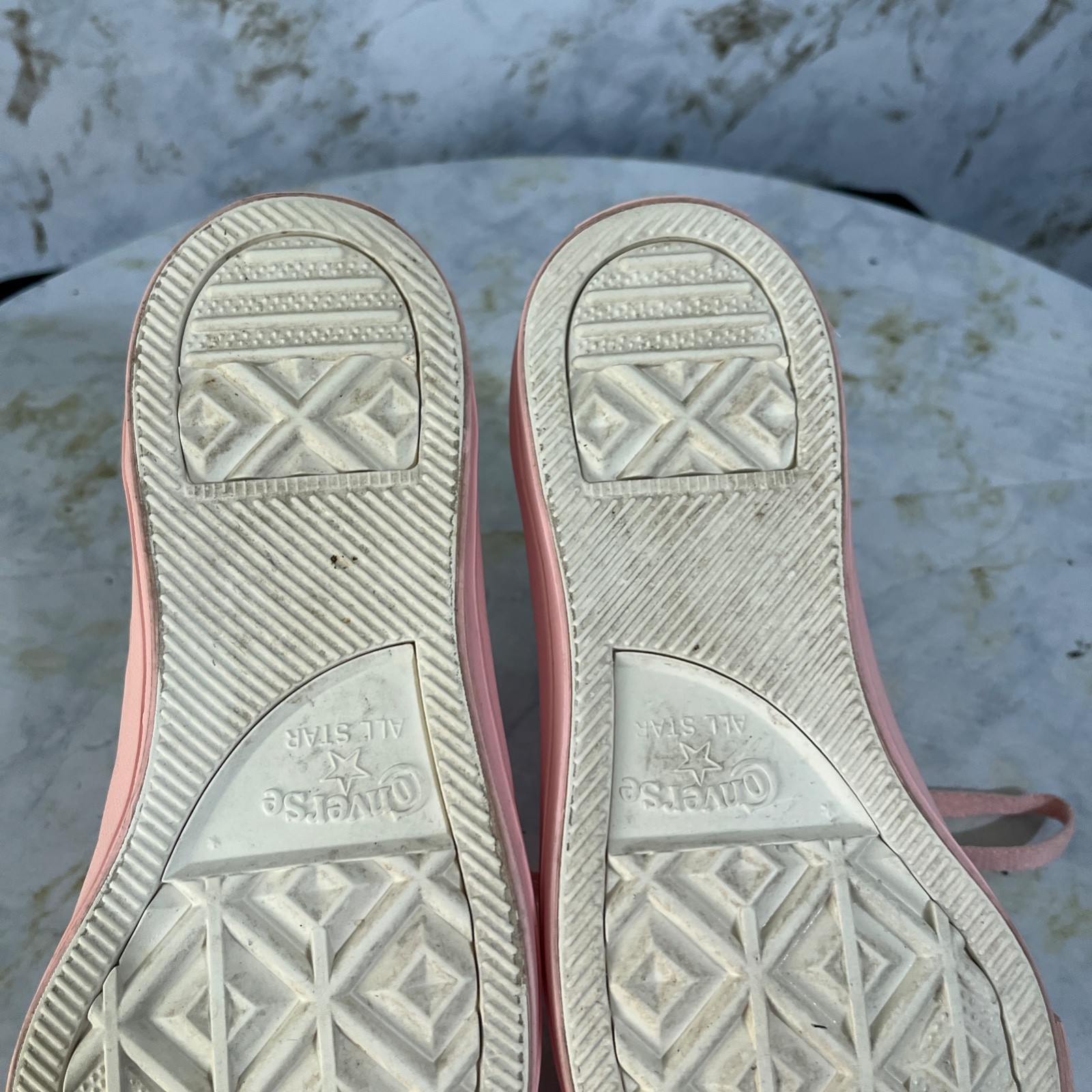 Converse All Star Chuck Taylor Womens Size 8 Shoes Pink Leather Low Top Sneakers