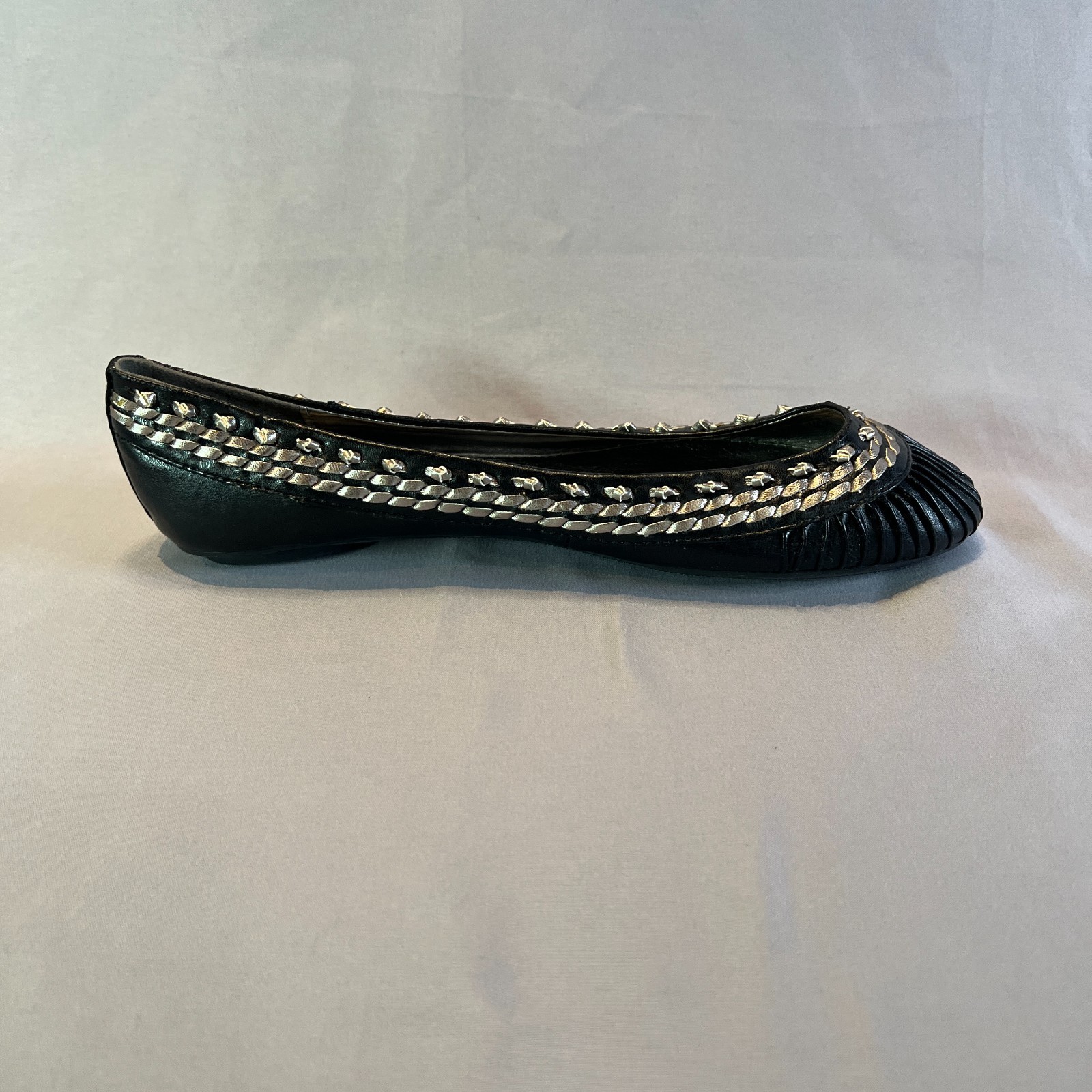 Soda Ballet Womens 7.5 Core Black Silver Round Toe Comfort Casual Slip On Flats