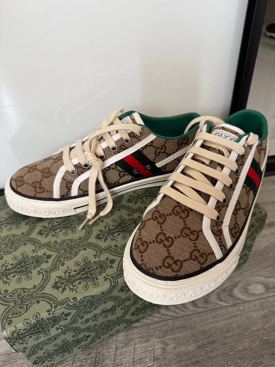 Gucci GG Canvas Low Top Sneakers Beige Monogram Web Stripe Shoes EU 40 US Women