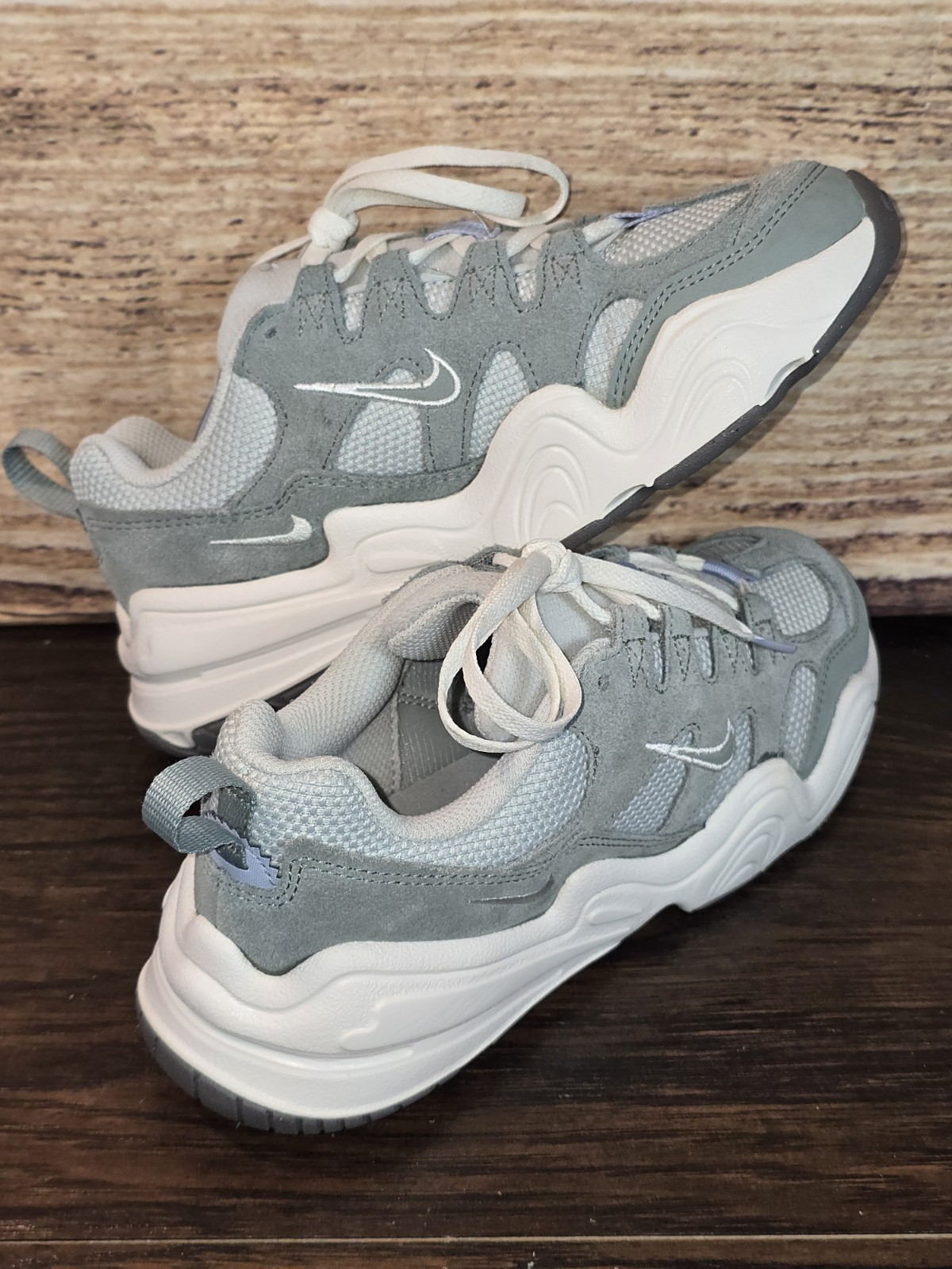 Women’s Nike Wmns Tech Hera Mica Green (DR9761-001) Sz 6 Pre-owned No Box Shoes