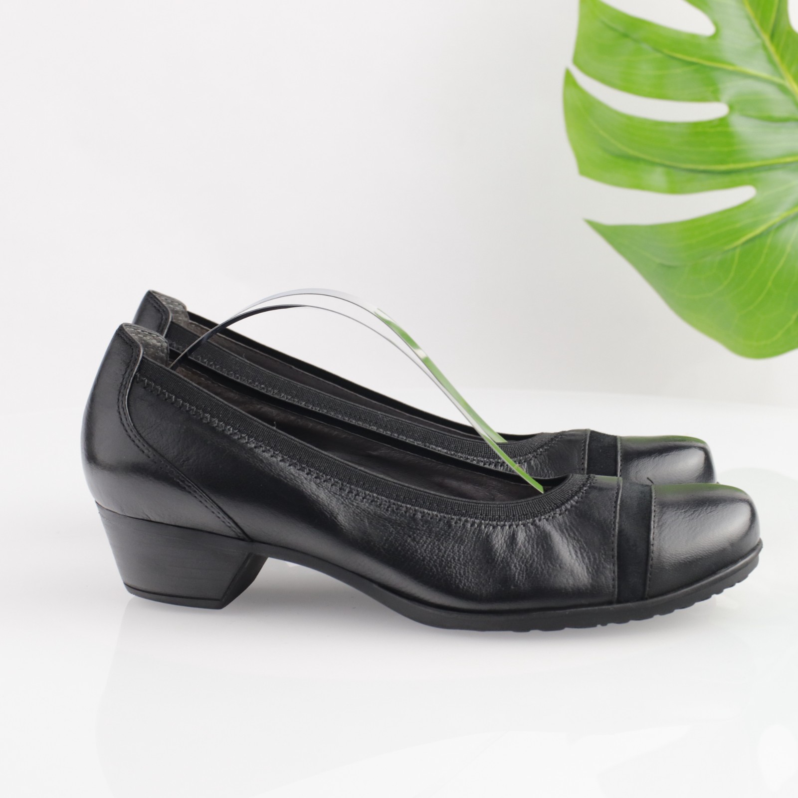 Abeo Womens Mia Pump Size 9.5 N Black Leather Low Heel Comfy Work Arch Support