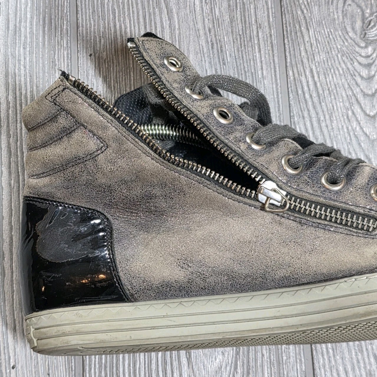 Paul Green brown Black metallic leather & suede hightop sneaker sz 8.5 zip Side