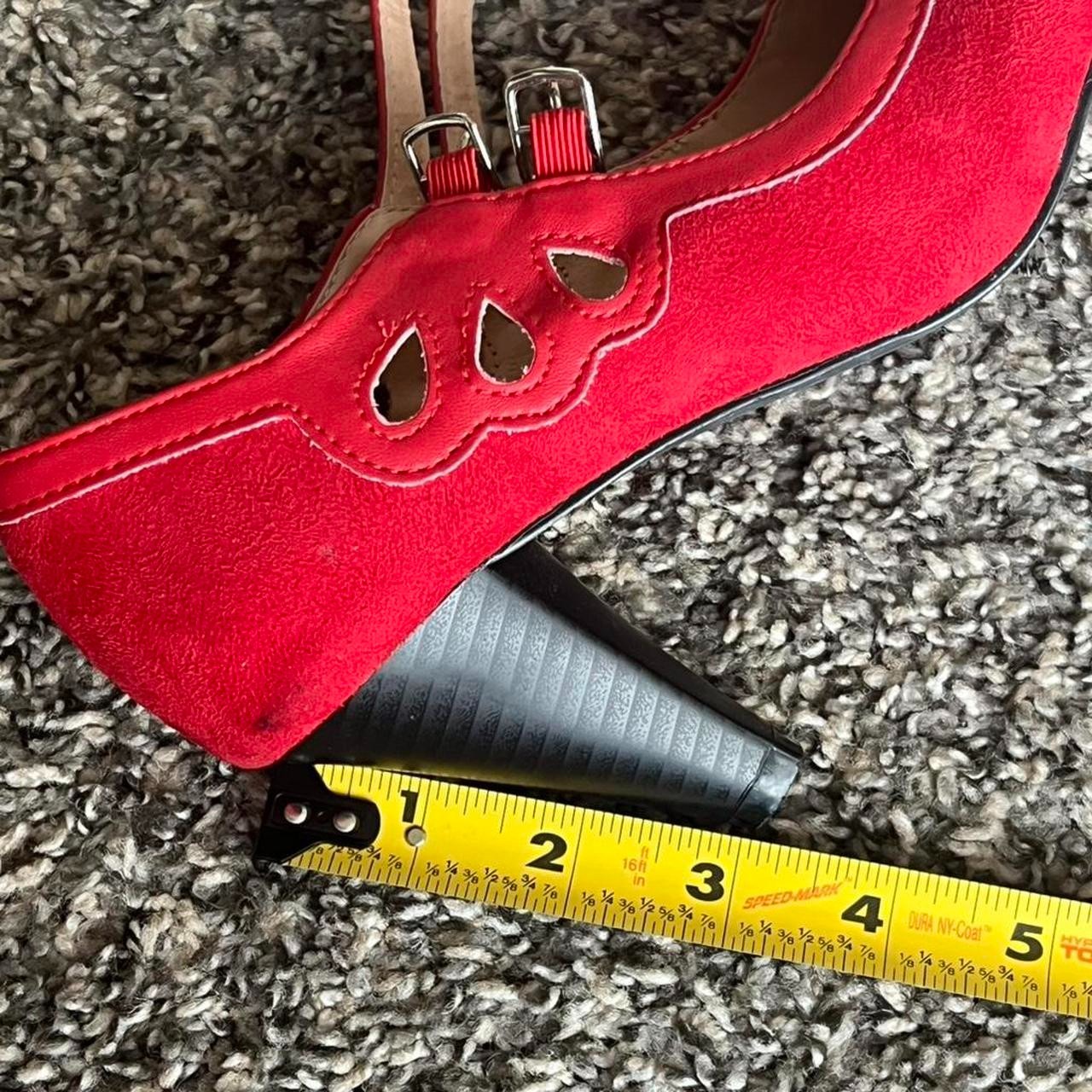 Chase & Chloe Red Mary Jane Pump Heels Size 6 Classy Going Out Girly Buckles