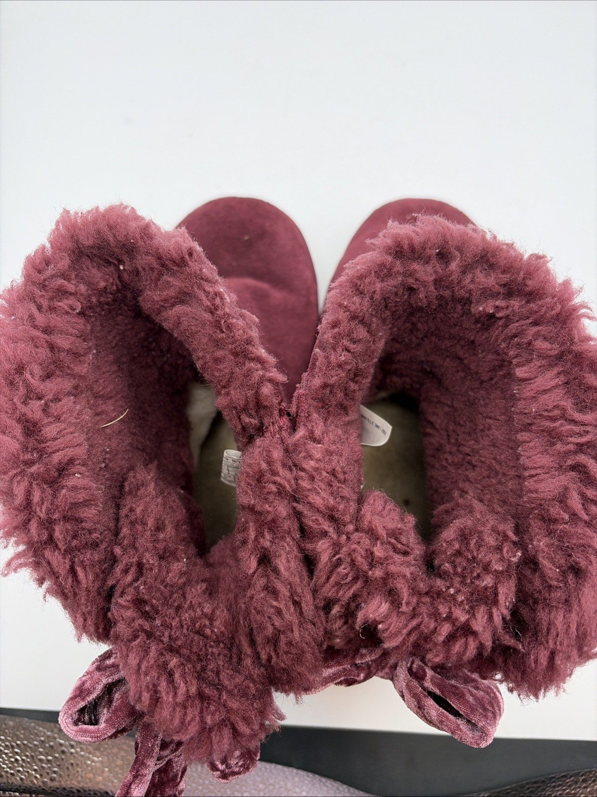 UGG Burgundy Velvet Bow Ankle Bootie Lined Comfort Women’s US 8 EU 39 UK 6