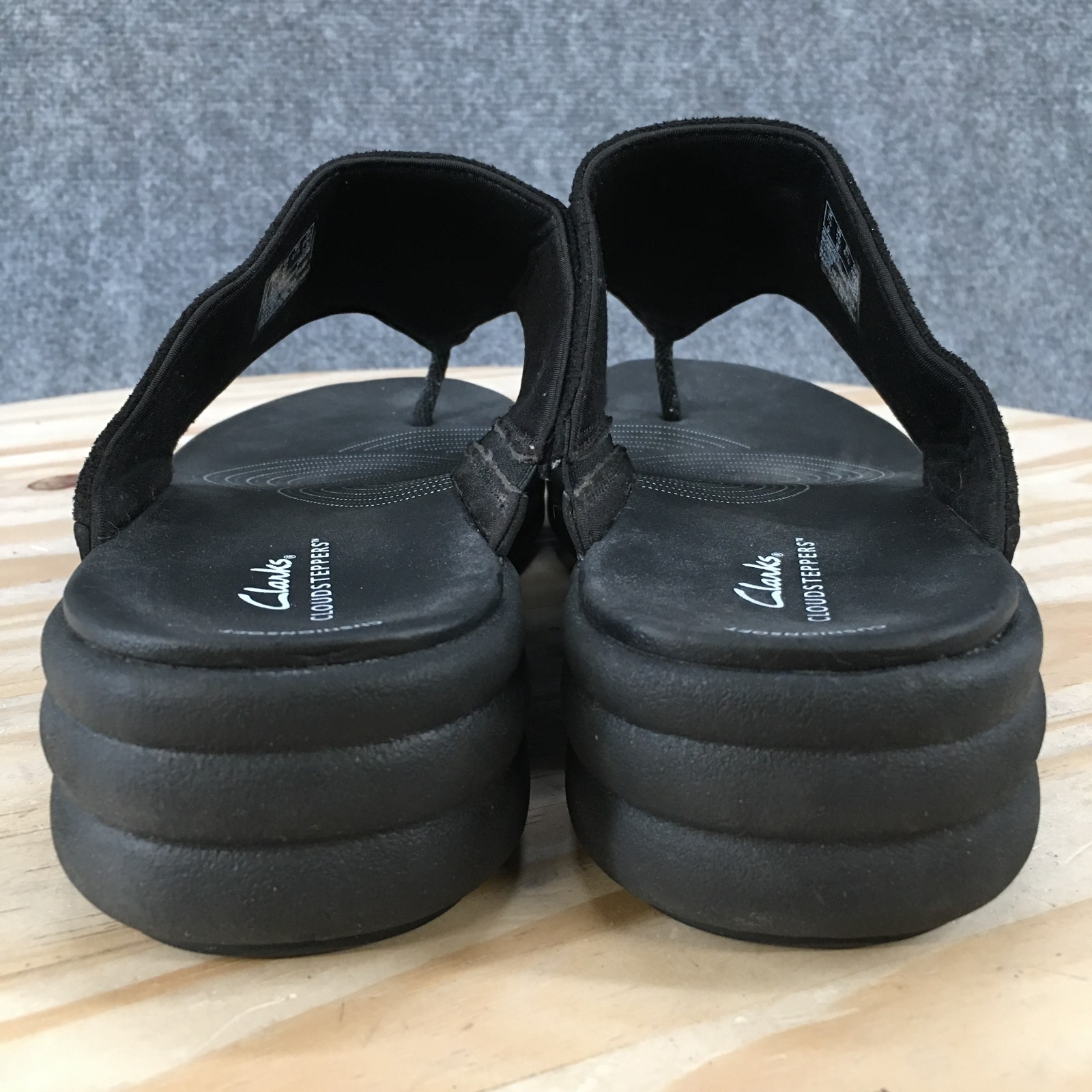 Clarks Sandals Womens 10 M Drift Jaunt Studded Slip On Thong Wedge Black Fabric