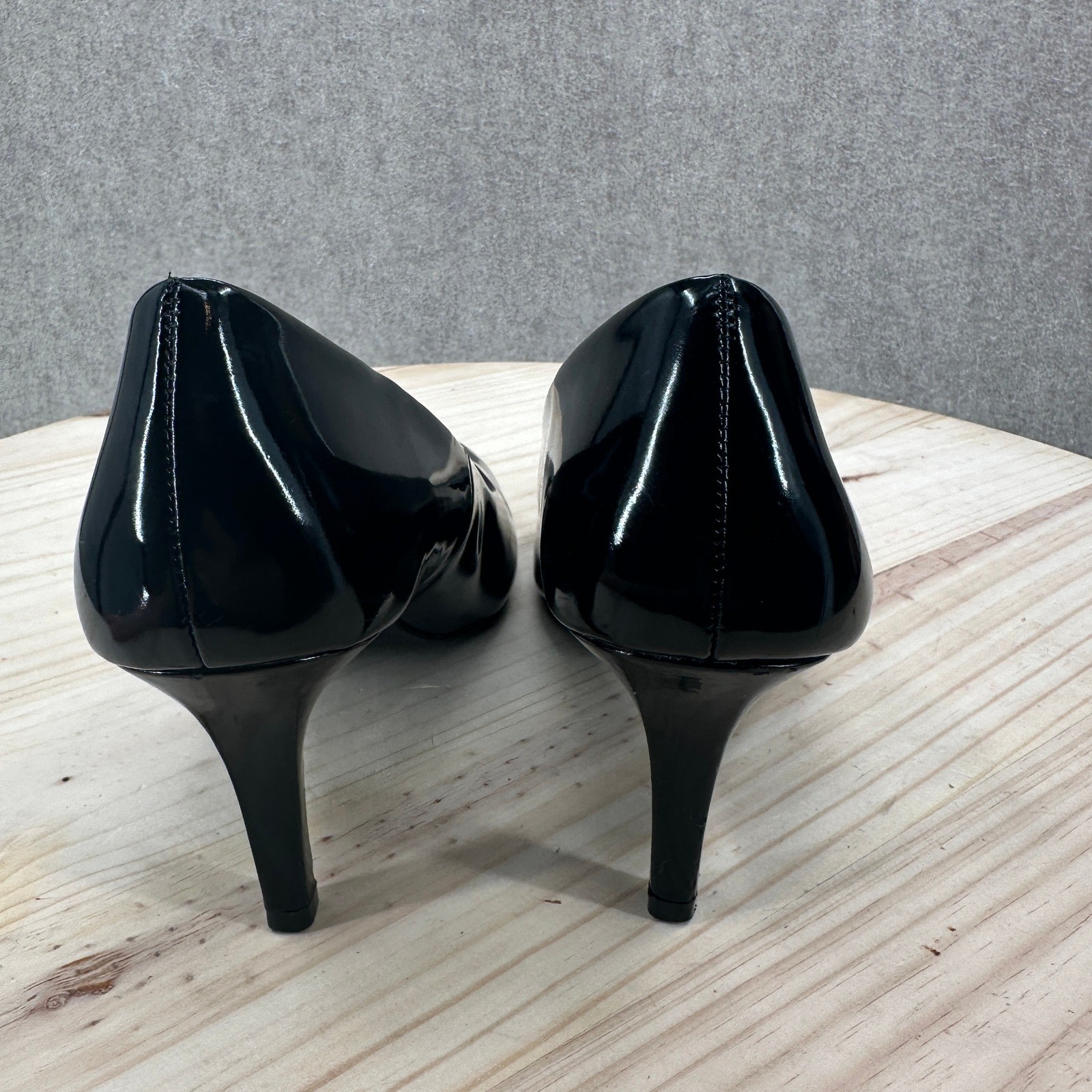 Comfort Plus Predictions Pumps Womens 9W Black Patent Round Toe Heels