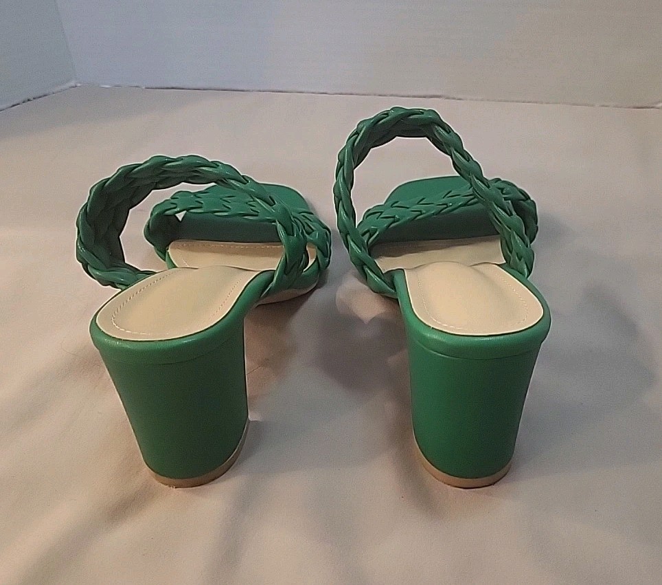 Women’s Evening Heels Green Dress Sandals Square Toe Size 6.5 M 2.5″ In Heels