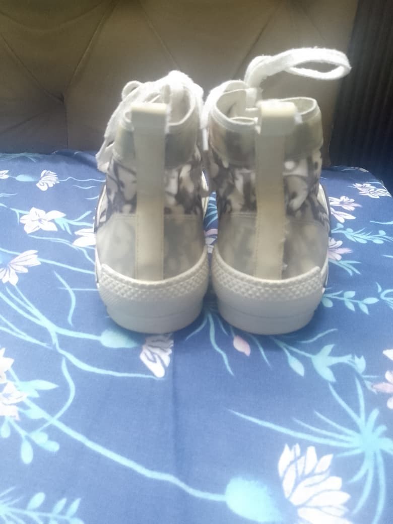 Dior B23 HIGH-TOP SNEAKER White/Gray Oblique Canvas Eu Size 36