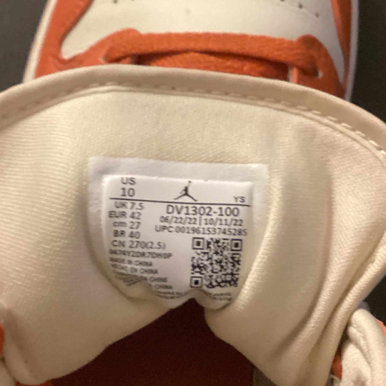 Size 10W – Air Jordan 1 SE Mid Sport Spice Used Good Condition