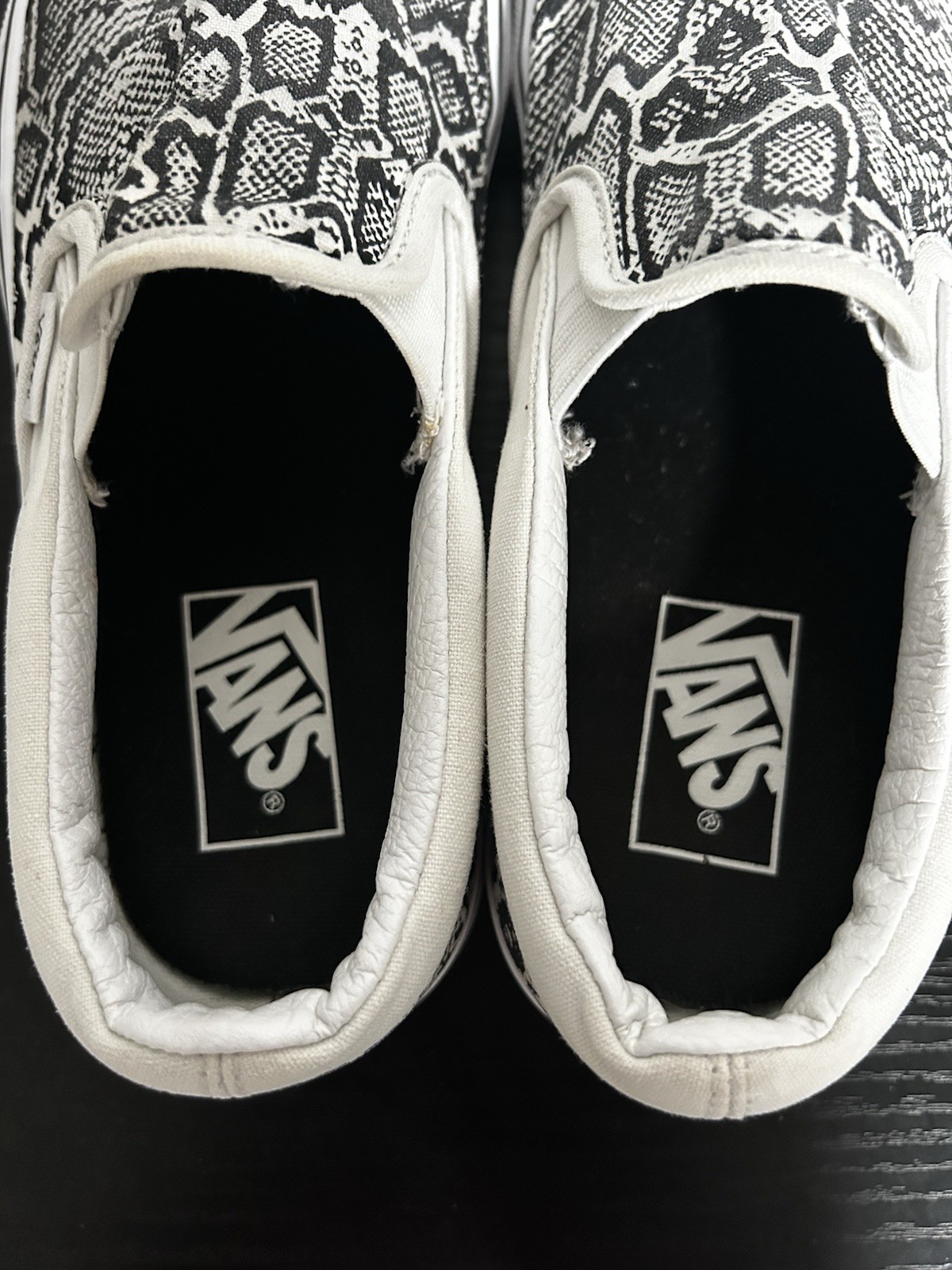 Vans Classic Slip On Shoes Snakeskin Black White Men’s 7.5 Women’s 9 Sneaker