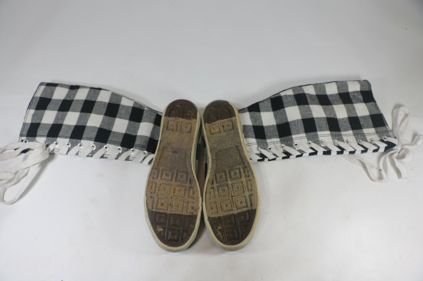 Black & White Knee High Sneakers Zip Cotton 15″ Tall Women’s US Size 4