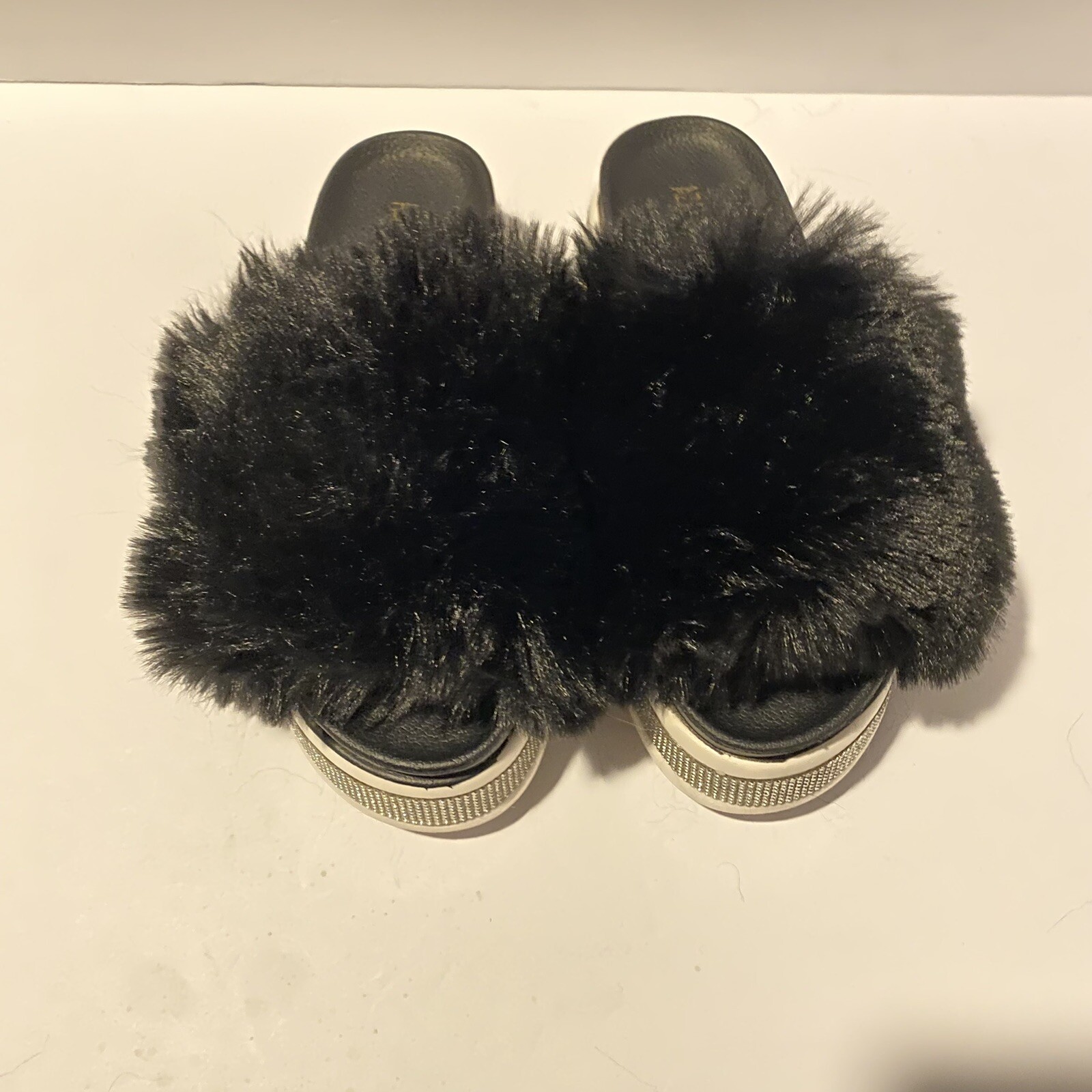 Azalea Wang Rhinestone Fur Slide Sandals Platform Size 7 Chic Glamorous Bling