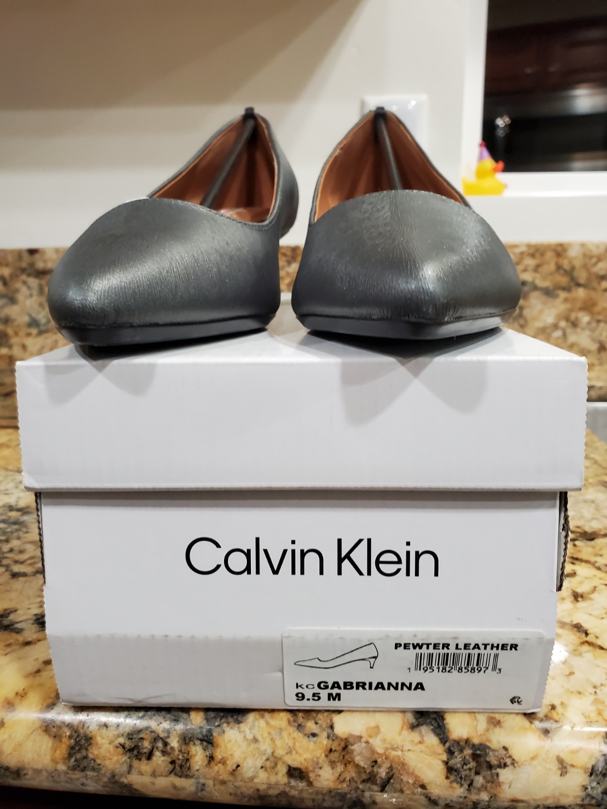 New Women’s Calvin Klein Gabrianna Shoes Size 9.5
