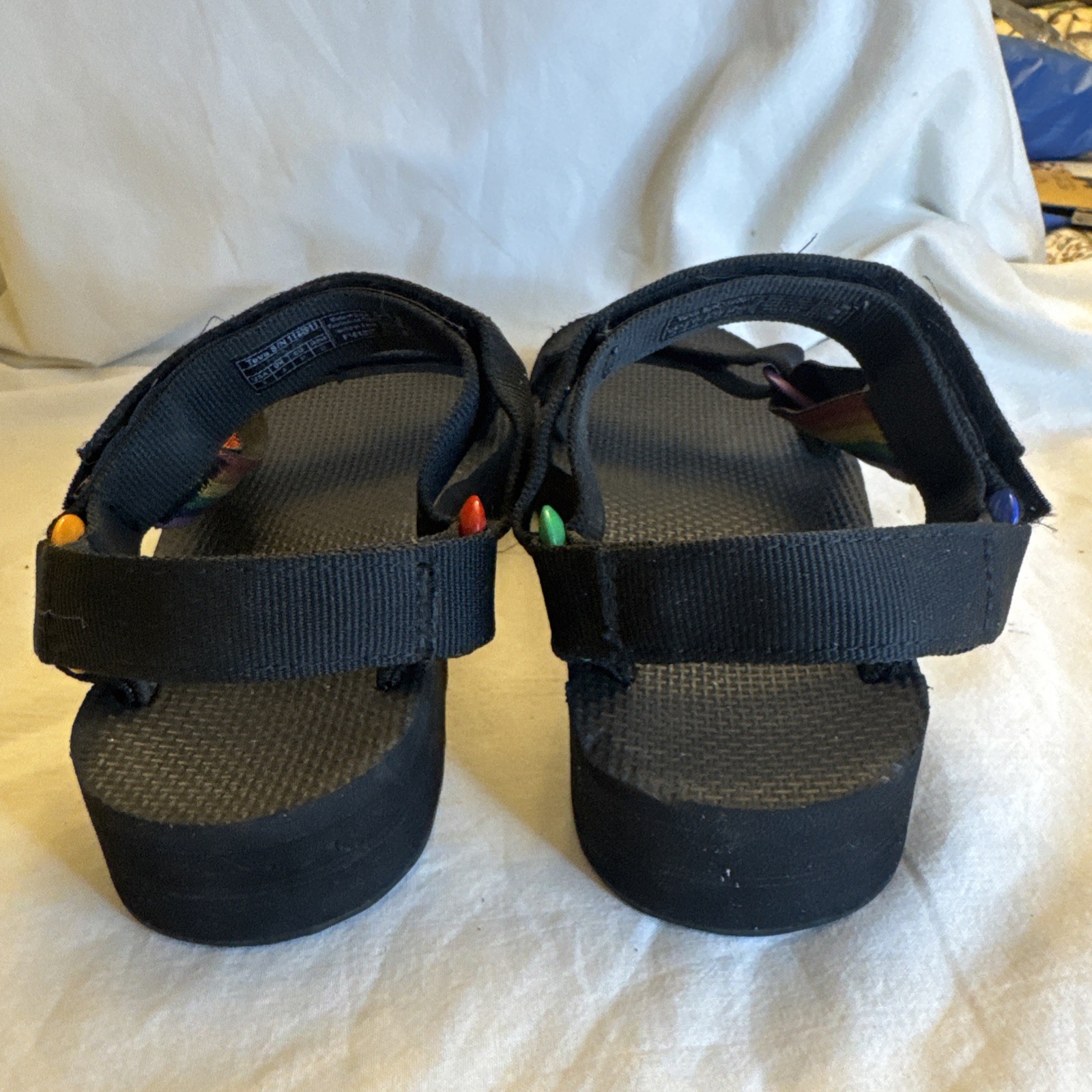 TEVA 1122010 Womens Sz 6 Midform Universal Pride Metallic Rainbow Sandals