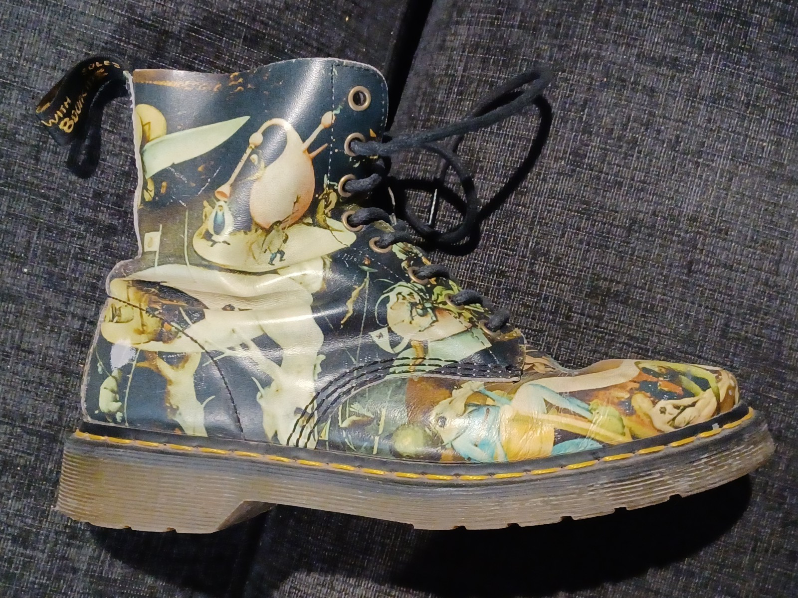 DR MARTENS / DOC MARTENS HIERONYMUS BOSCH «HELL» Art Print Boots – US Women’s 9
