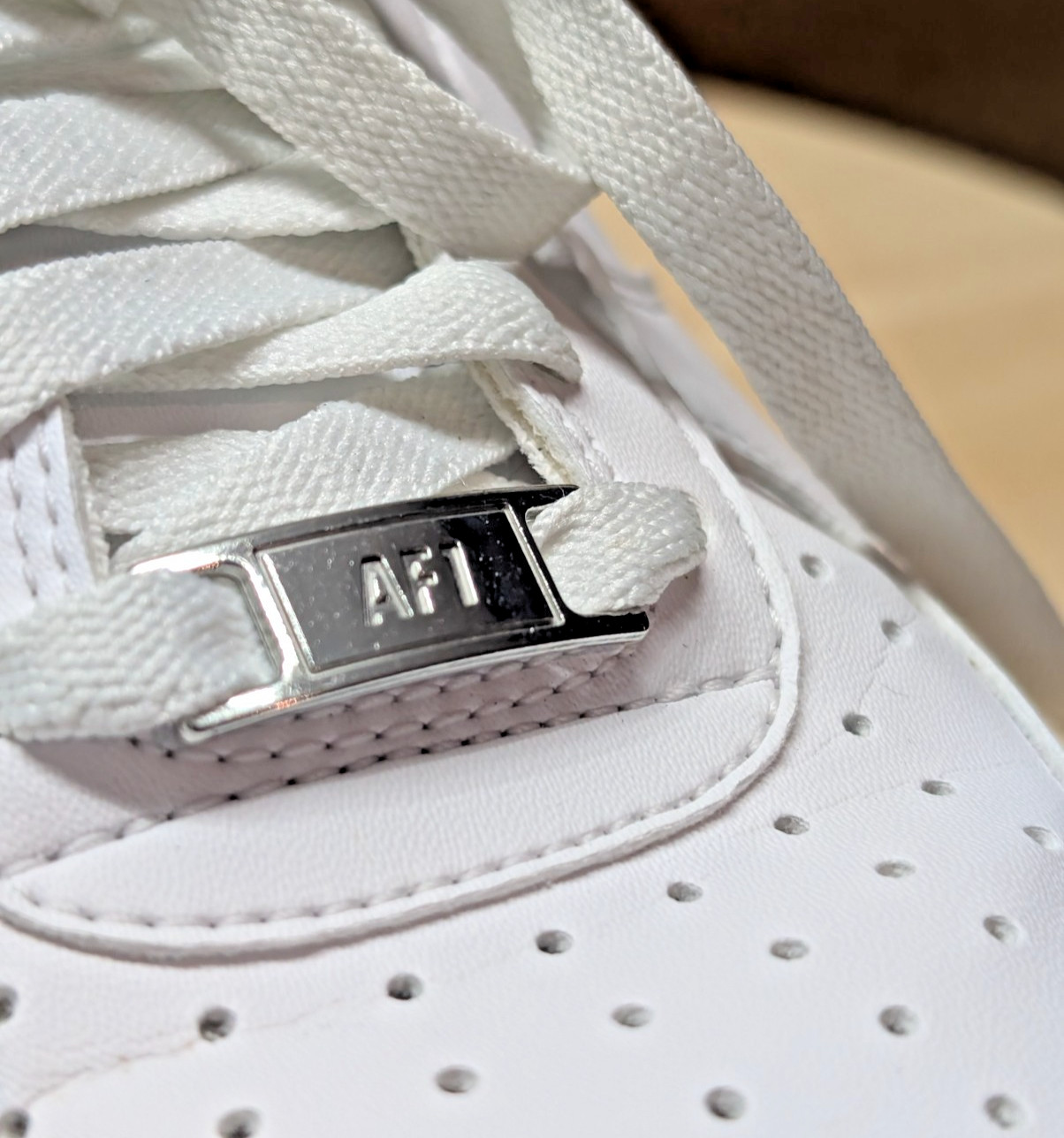 Nike Women’s Air Force 1 Low Next Nature DC9486-101 White Metallic Grey – Sz 9