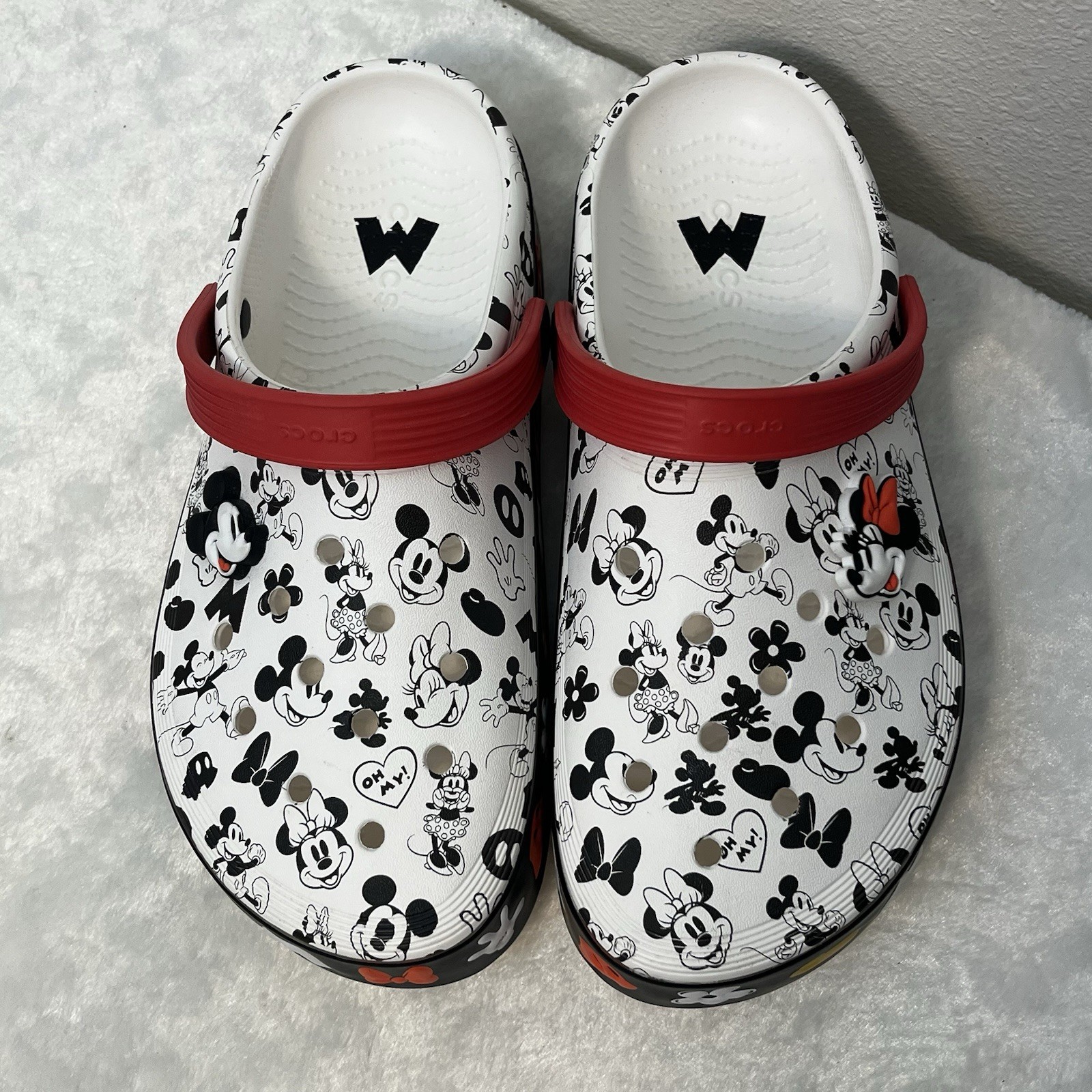 Crocs Unisex Mickey & Minnie Off Court Clog M8 W10