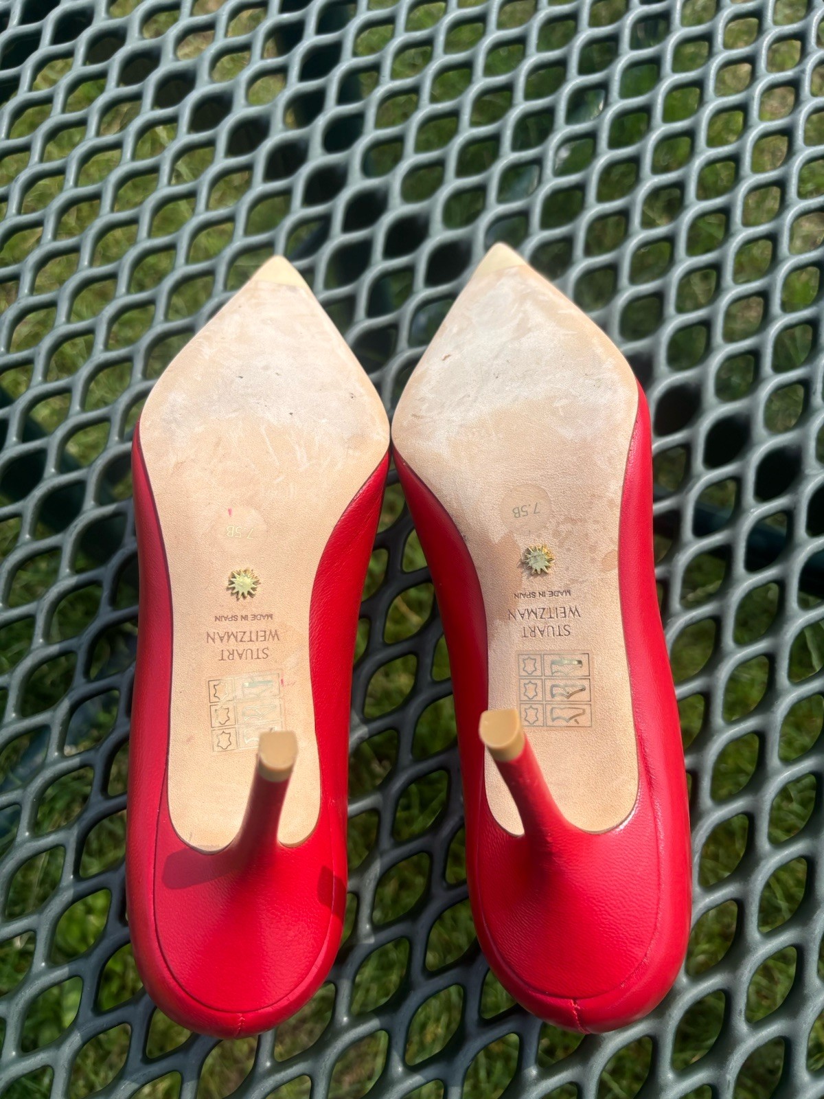 Stuart Weitzman STUART CAPSIZE 85 Pump Size 7.5B Red Brushed SILVER MSP$495