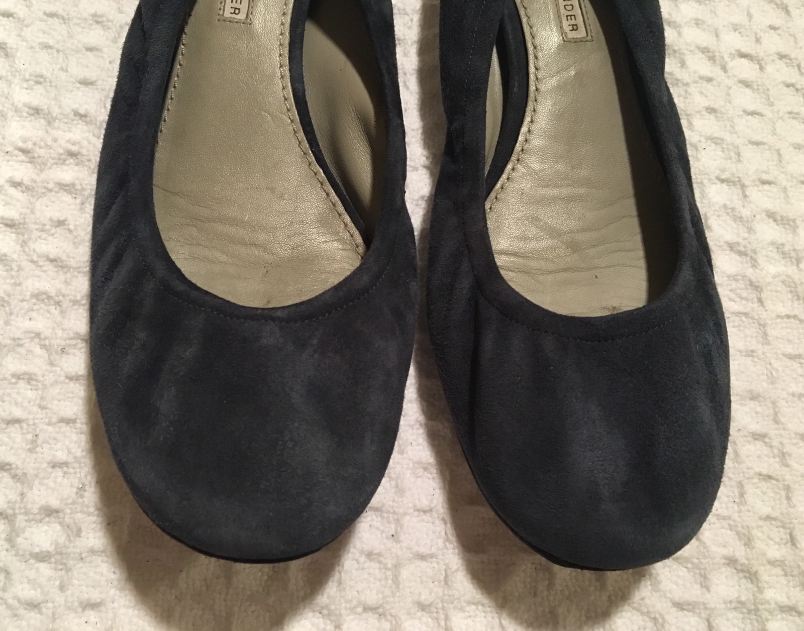 VERA WANG Lavender Lillian Suede Leather Ballet Ballerina Flats $195 Navy Blue 9