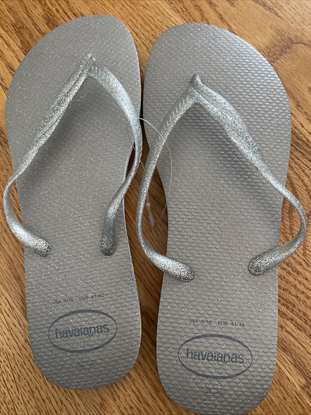 HAVAIANAS SLIMS 41/42 USA SIZE 9/10 ICE GRAY WITH METALLIC GLITTER