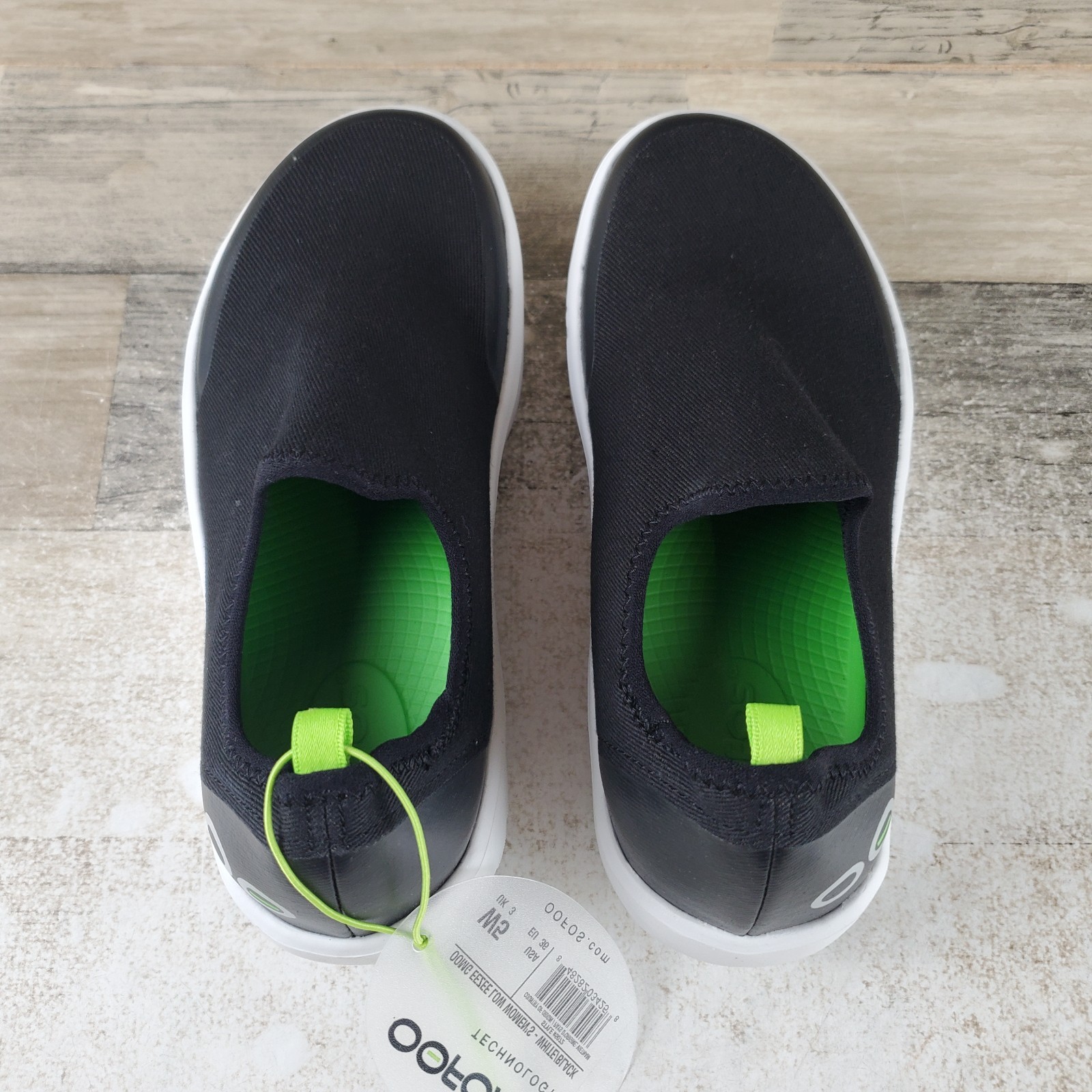 Oofos Oomg Eezee Womens Recovery Shoes Sz 5 Classic Black White Slip On Sneakers
