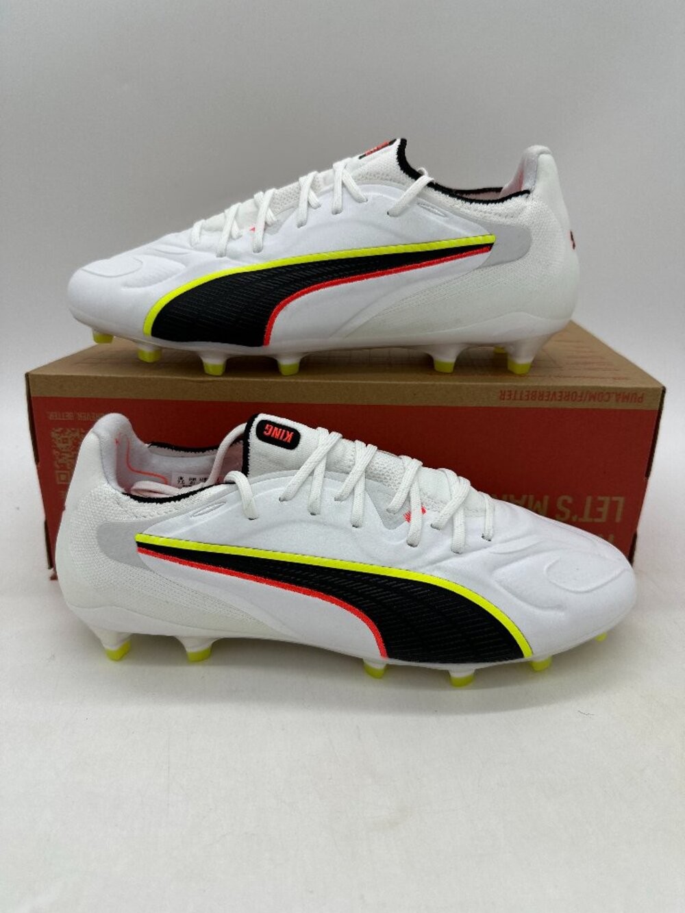 Puma King 20 Ultimate Women’s Size 10 White Soccer Football Cleats 108485 01