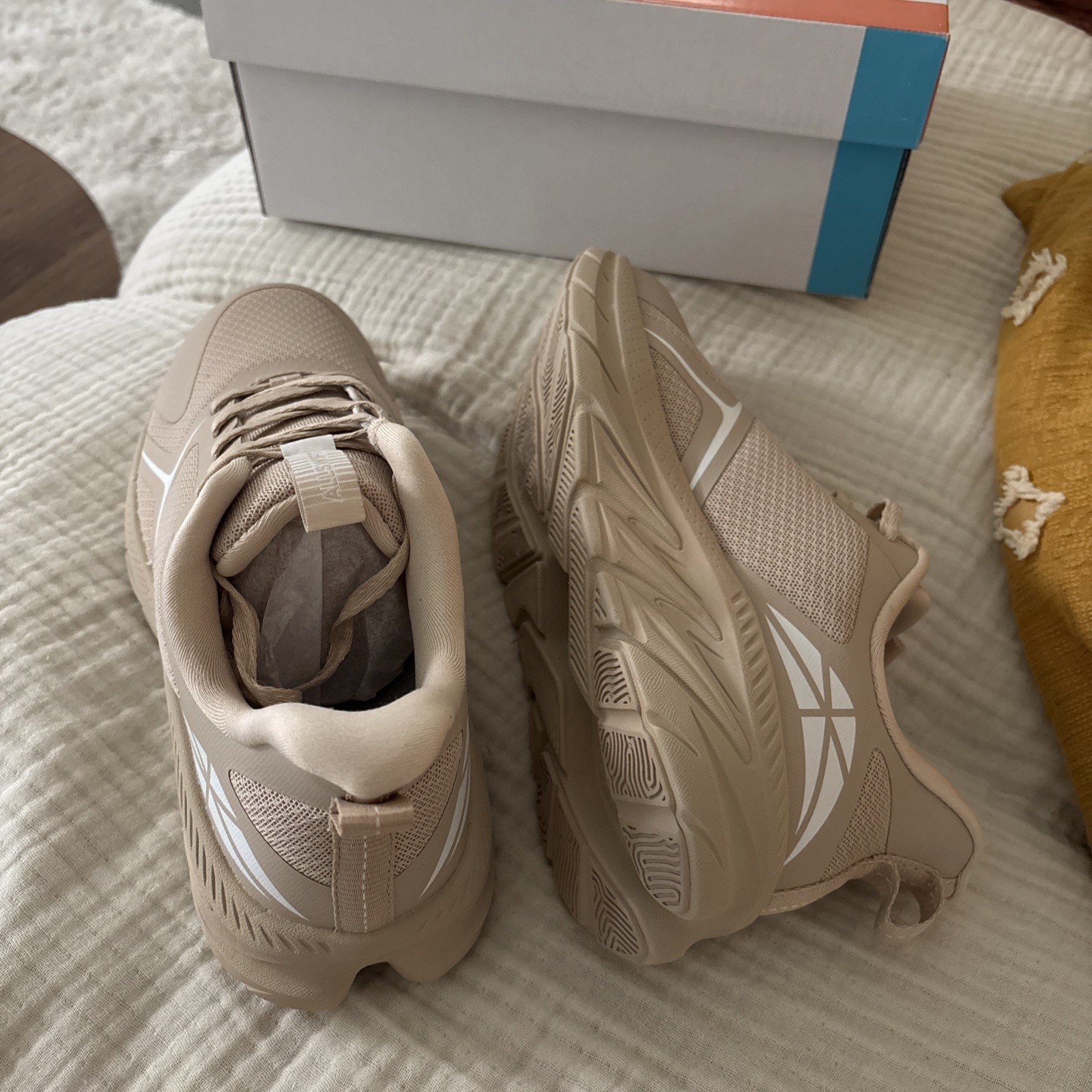 Women’s Running Shoes Size 7.5 (38.5), Apricot Color, Neutral Color