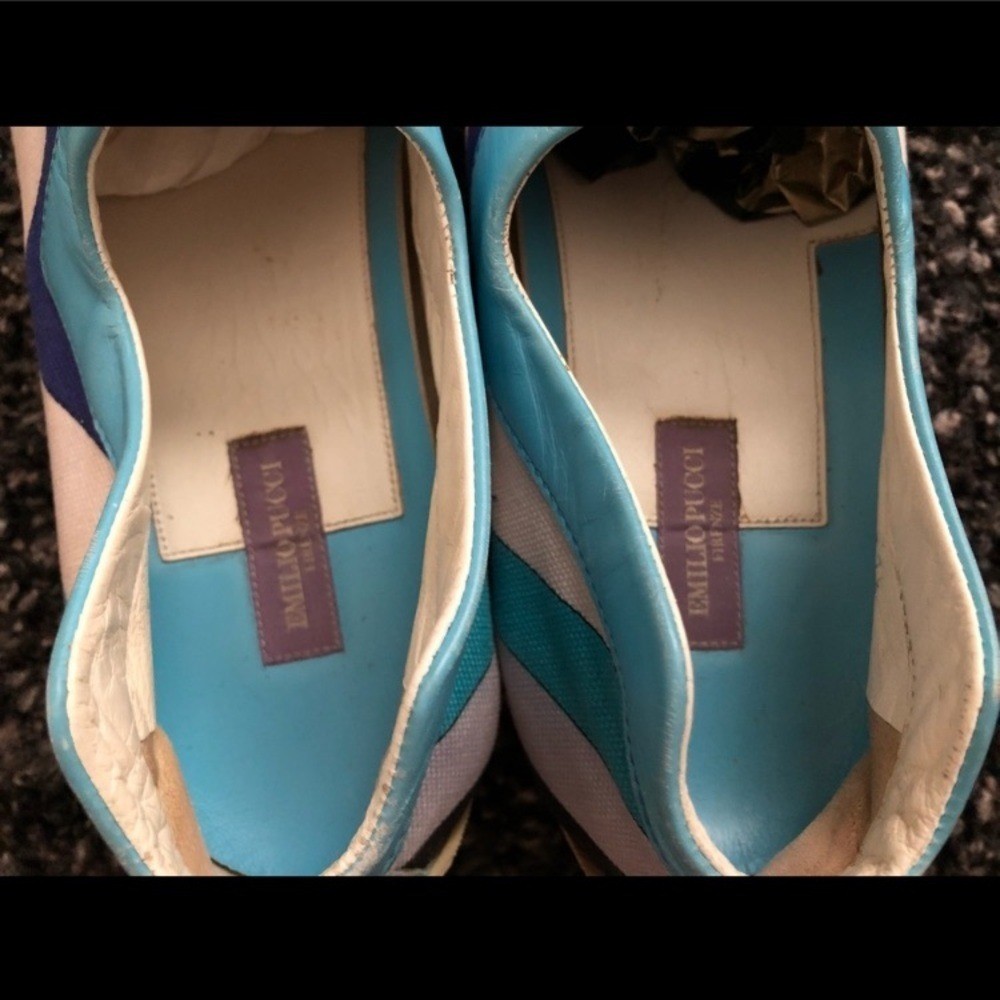 Emilio Pucci Robins egg blue size 37.5 fits like 7 style # 743173