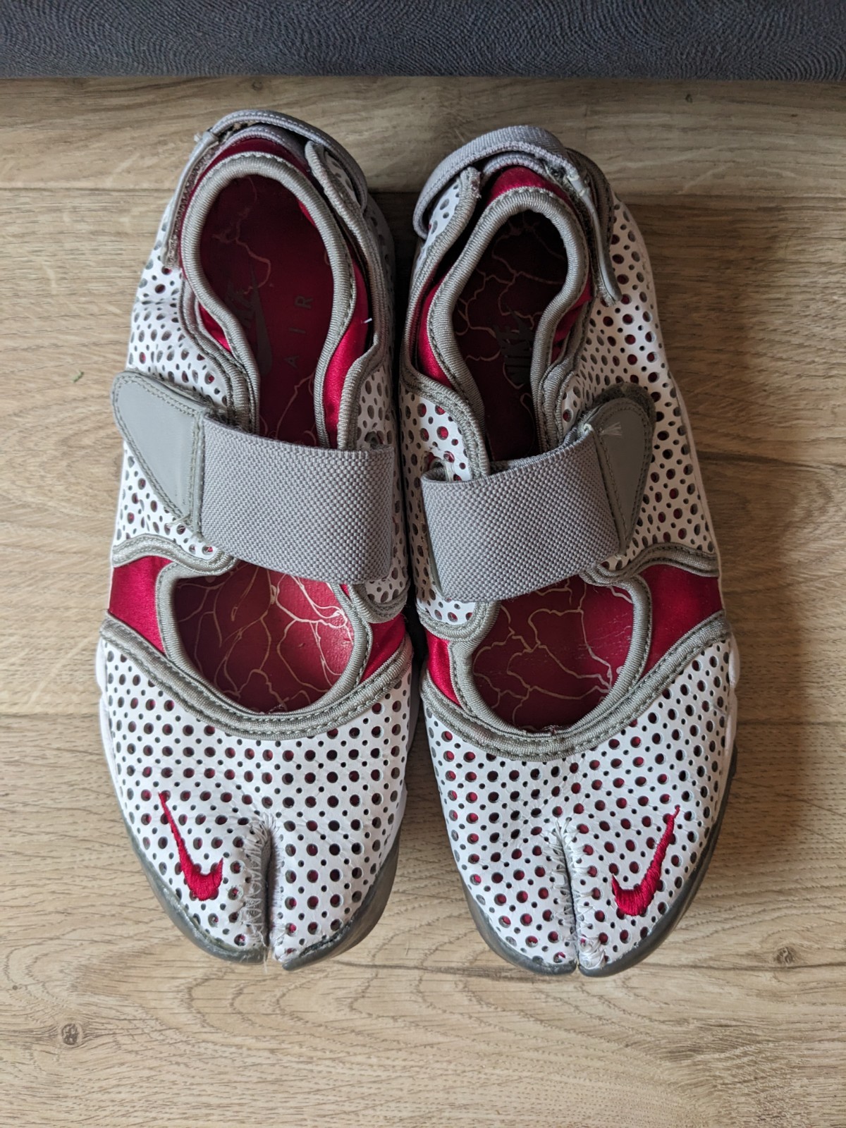 Nike Rift Tabi Y2K Sandals Size EUR 40.5