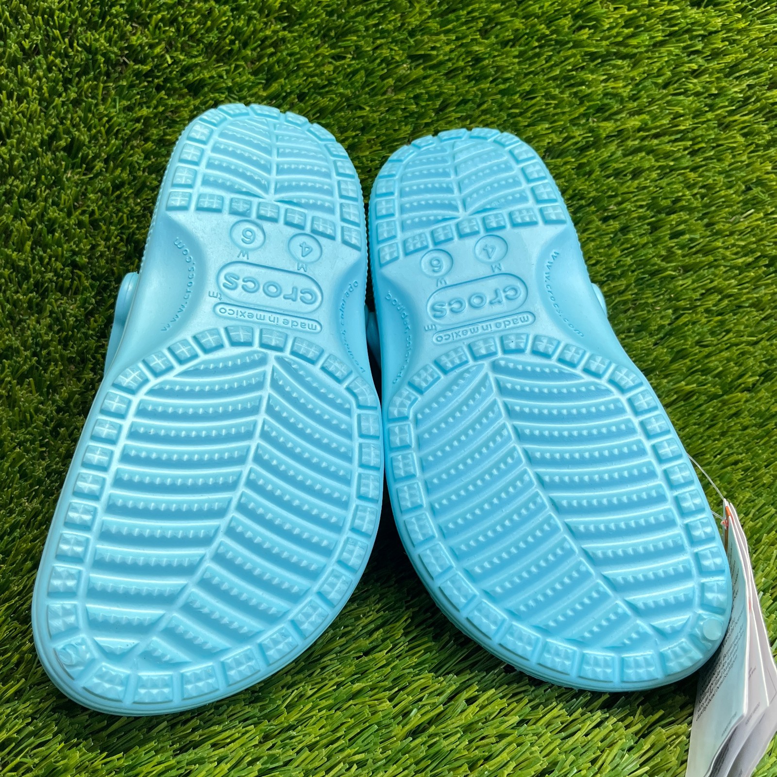 Crocs Classic Clog Womens Size 6 Blue Beach Walking Outdoor Slip On Sandals