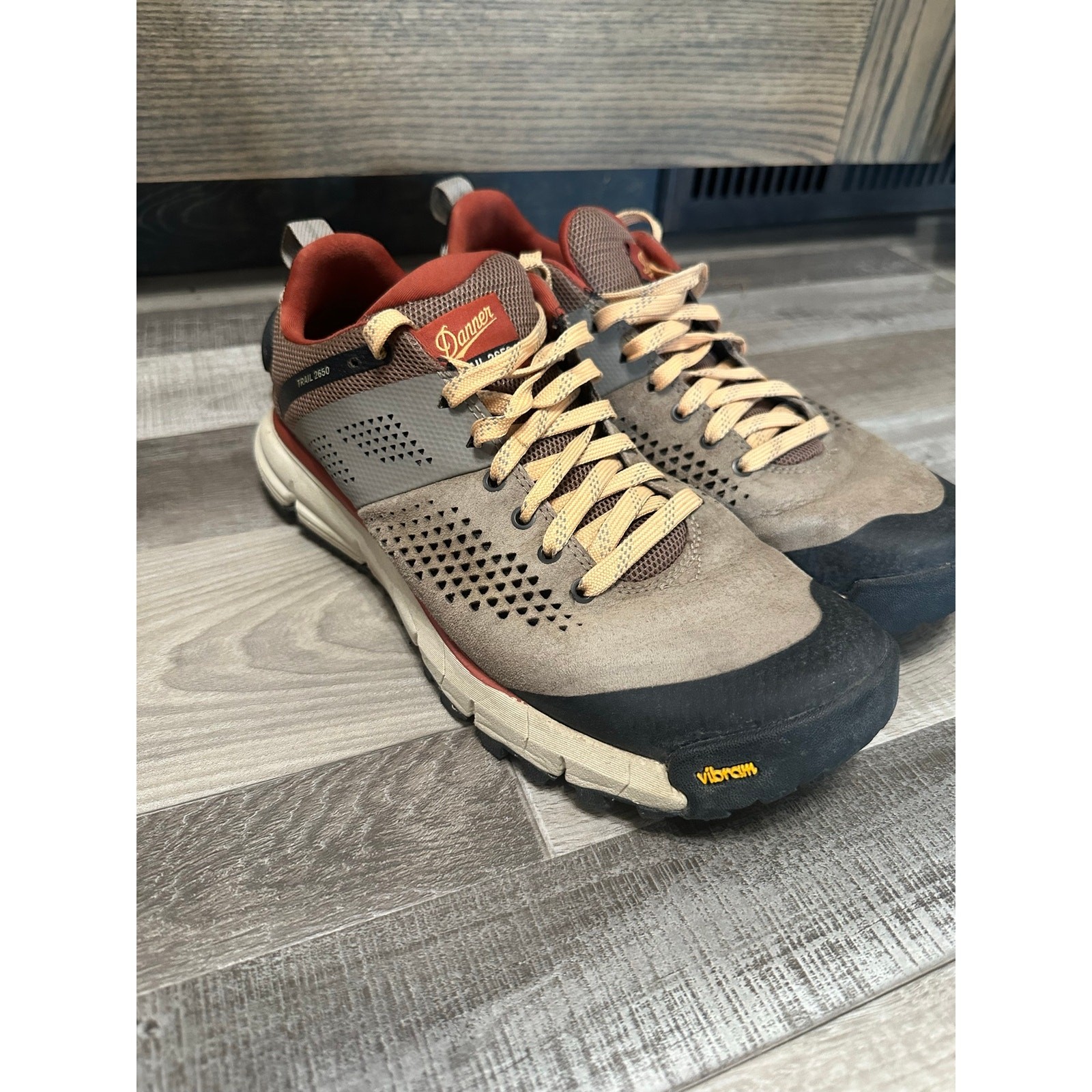 Women’s Danner trail 2650