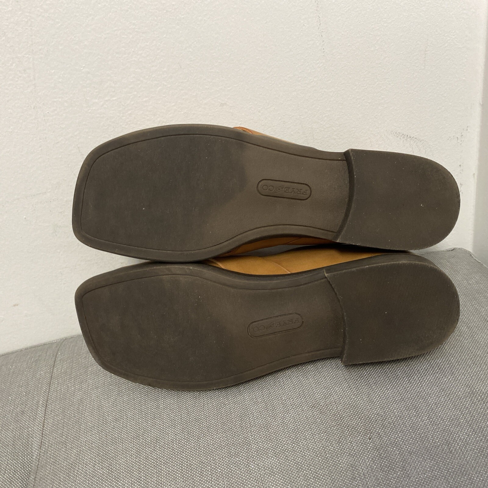 FRYE AND CO. TULIA SOLID BROWN ALL MAN MADE SLIP ON SANDALS SZ 10 M #S798
