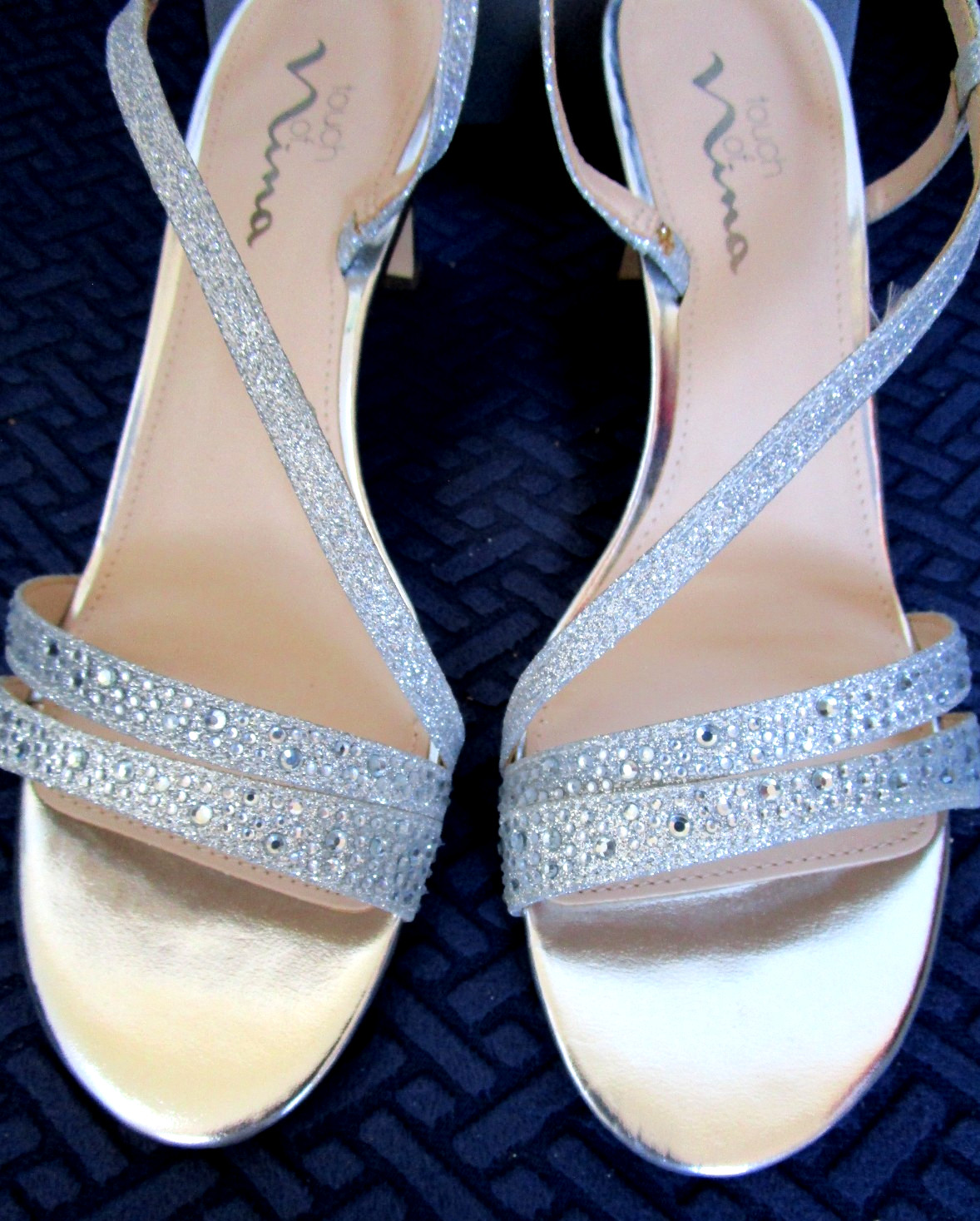 NIB! NINA Nori Silver Embellished Sparkle Mid-Heel Strappy Evening Sandals 9.5M