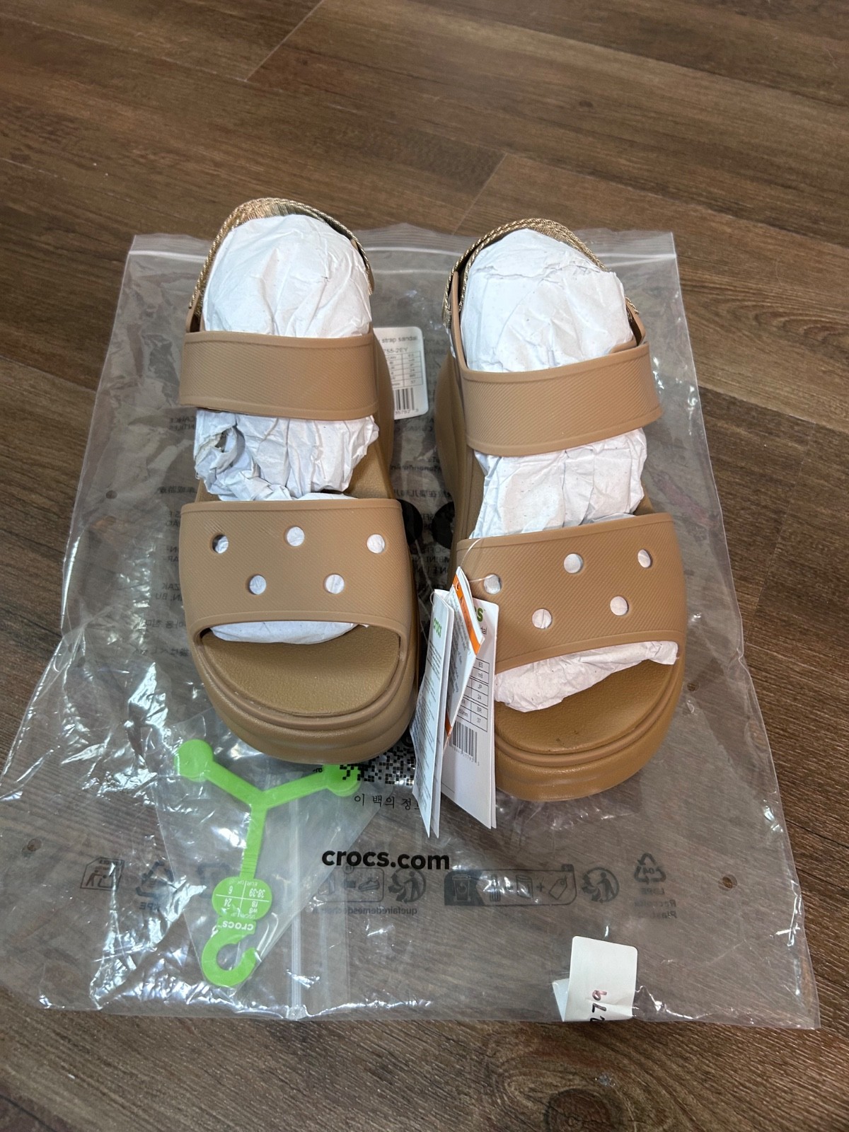 Crocs – Soho Y Strap